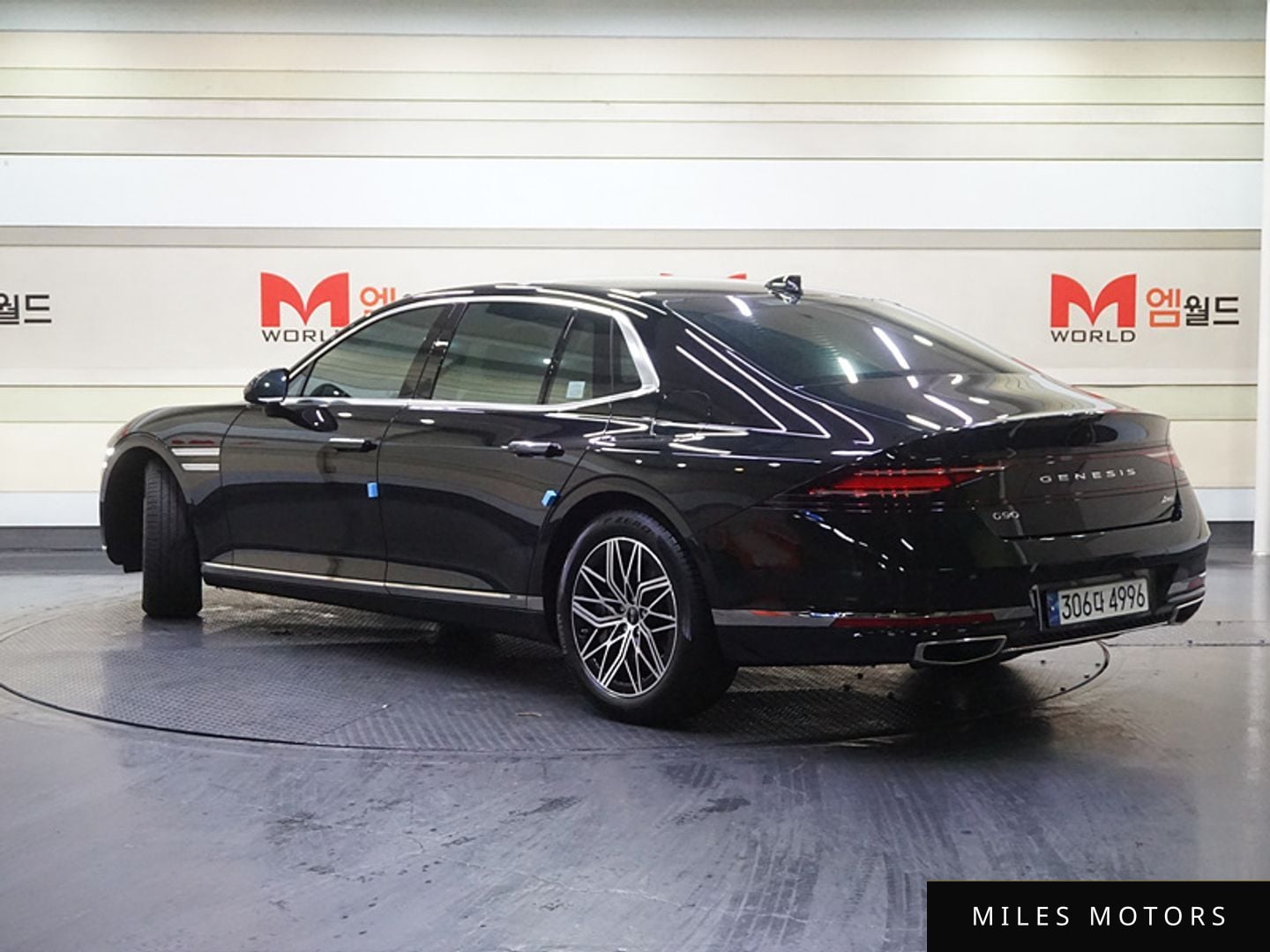 Genesis G90 (RS4) 2023 — миниатюра 2