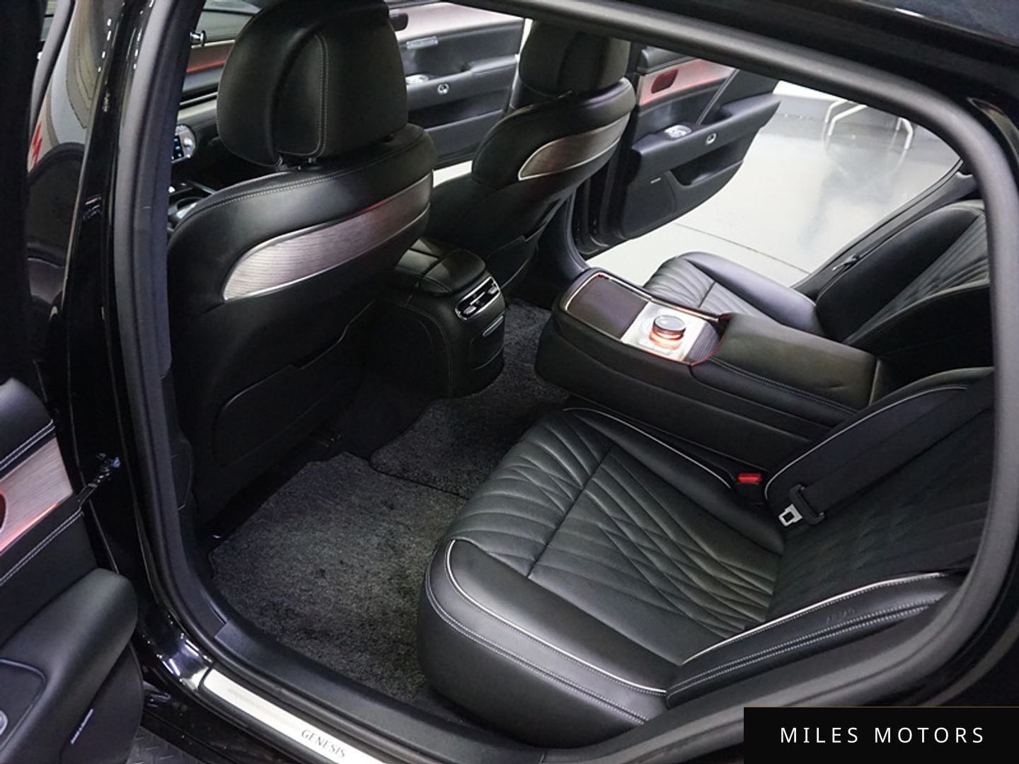 Genesis G90 (RS4) 2023 — миниатюра 11