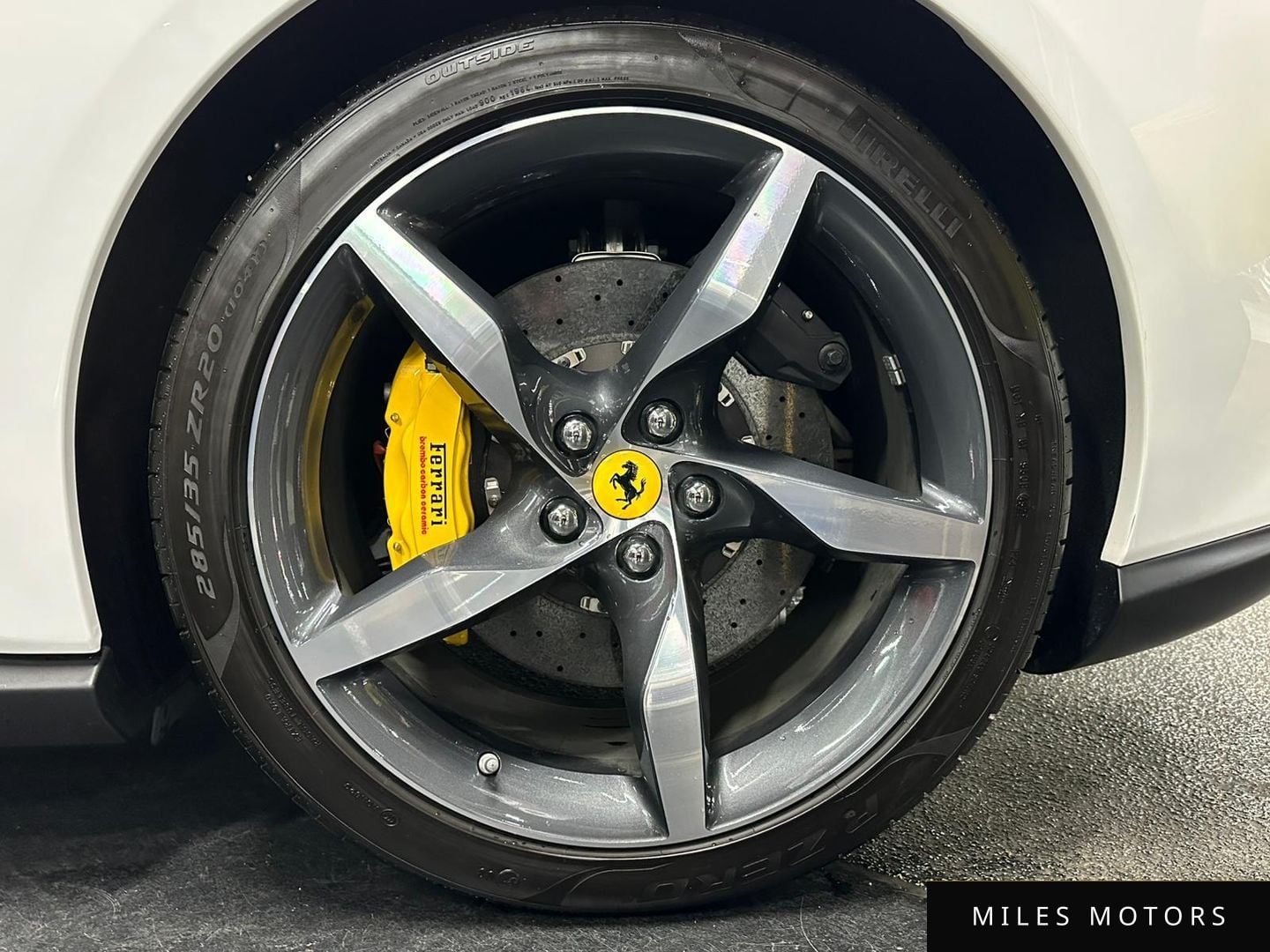 Ferrari 포르토피노 2022 — миниатюра 8