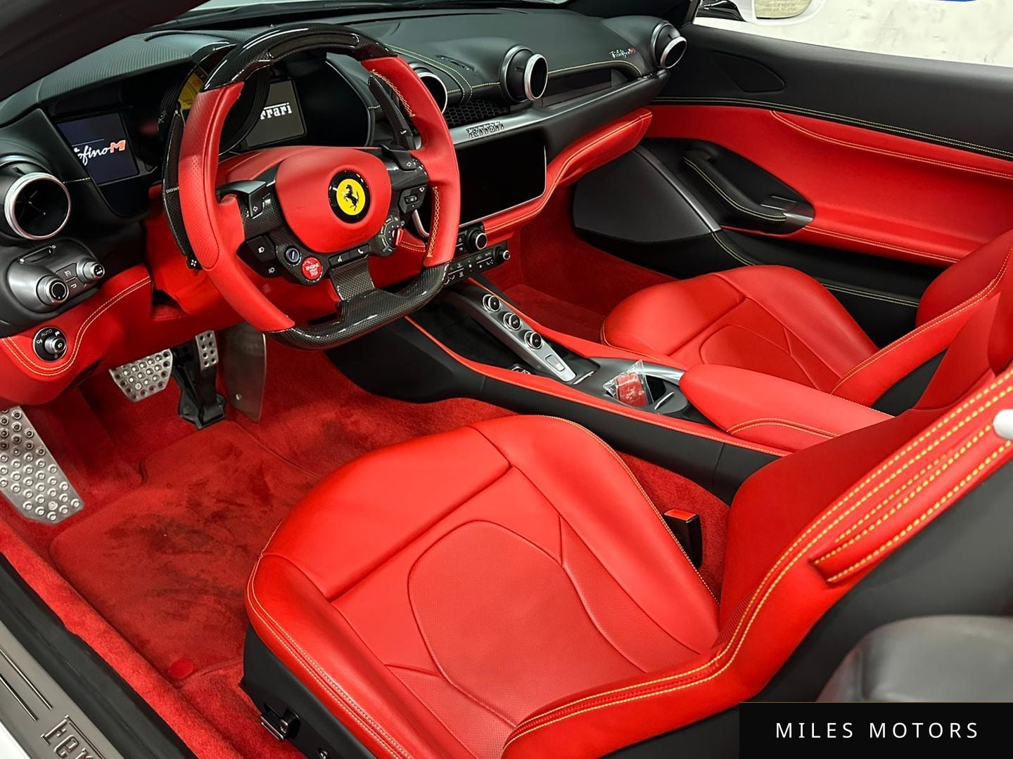Ferrari 포르토피노 2022 — миниатюра 9