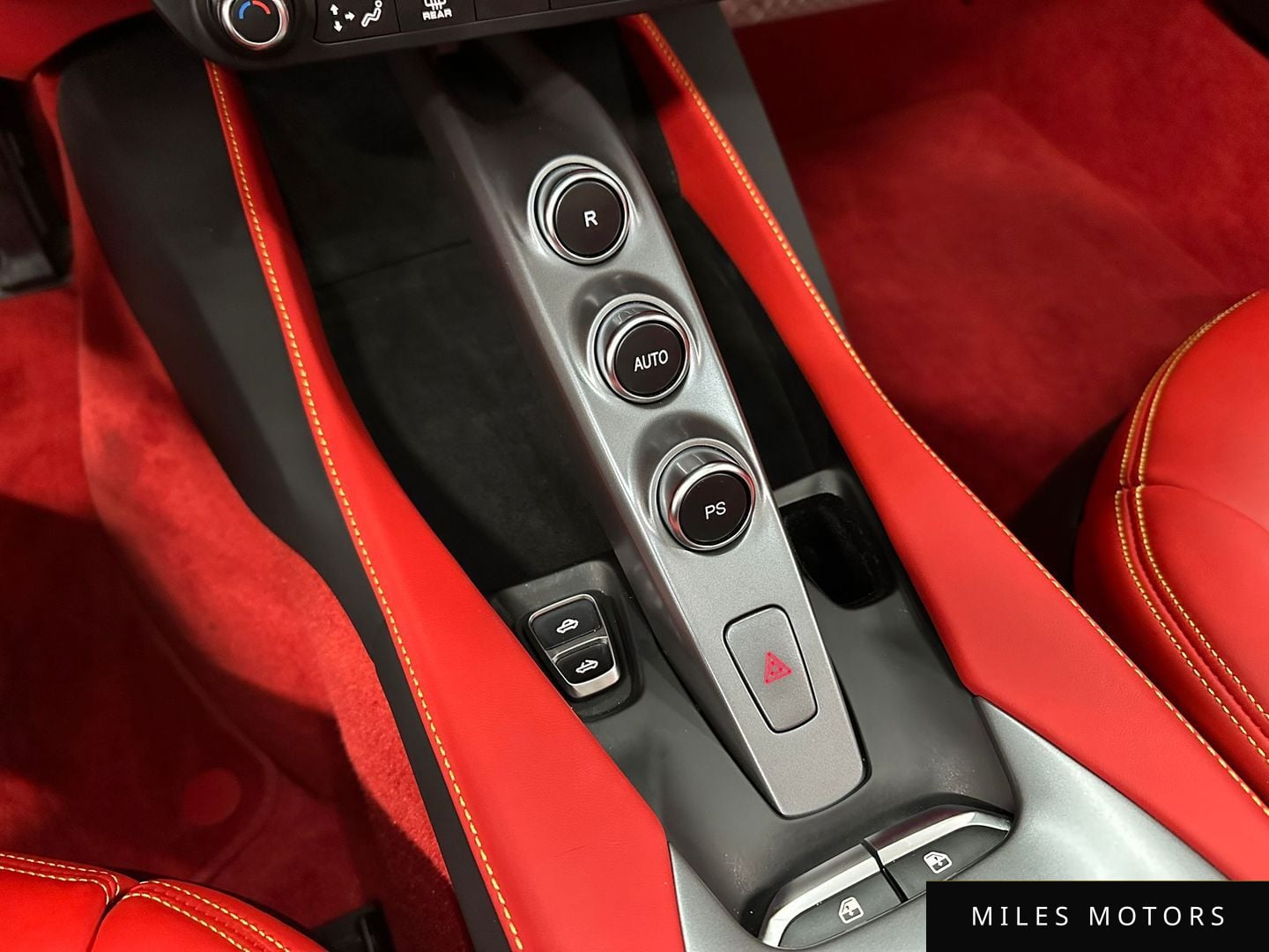 Ferrari 포르토피노 2022 — миниатюра 15
