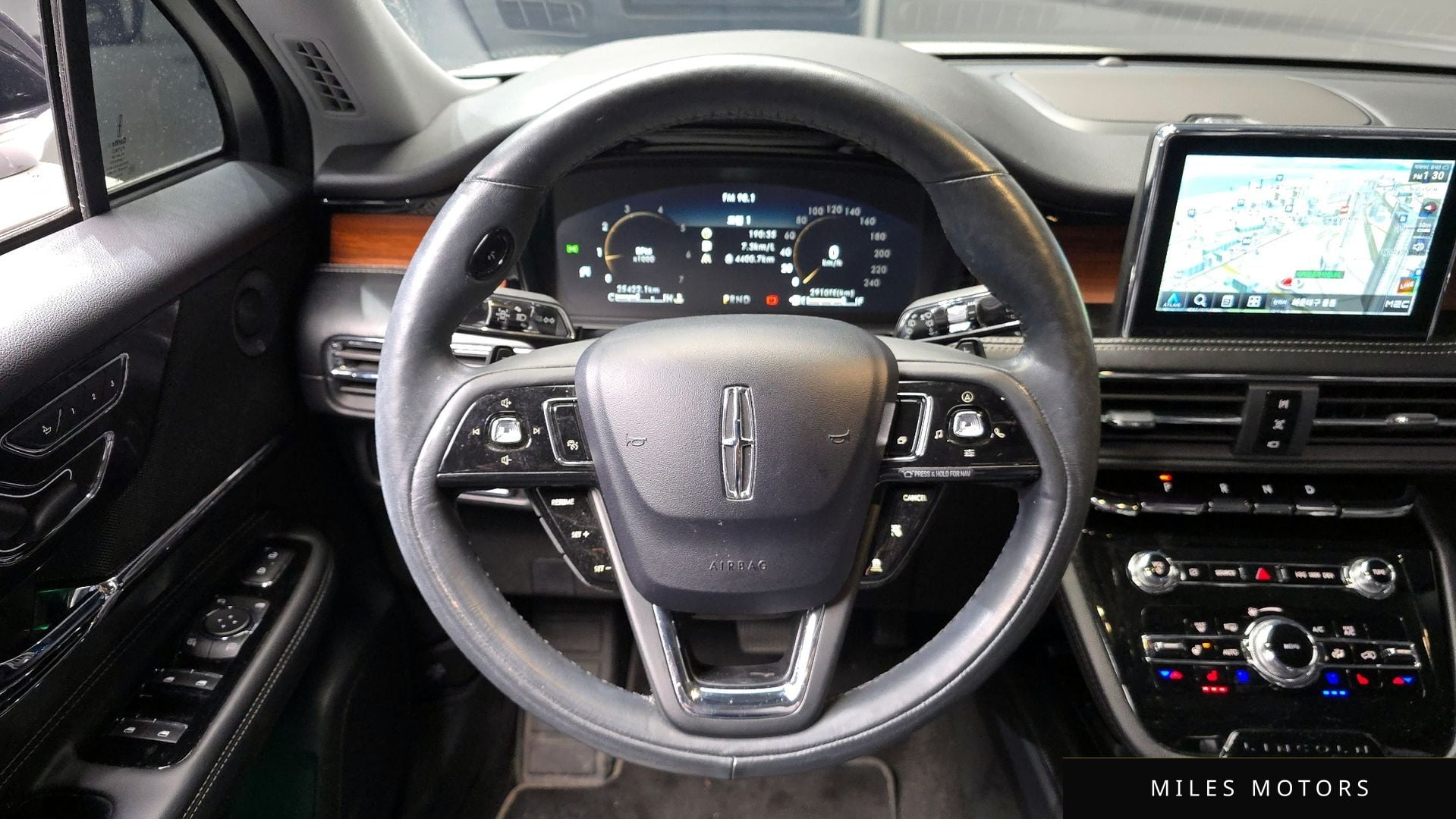 Lincoln 코세어 2021 — миниатюра 13