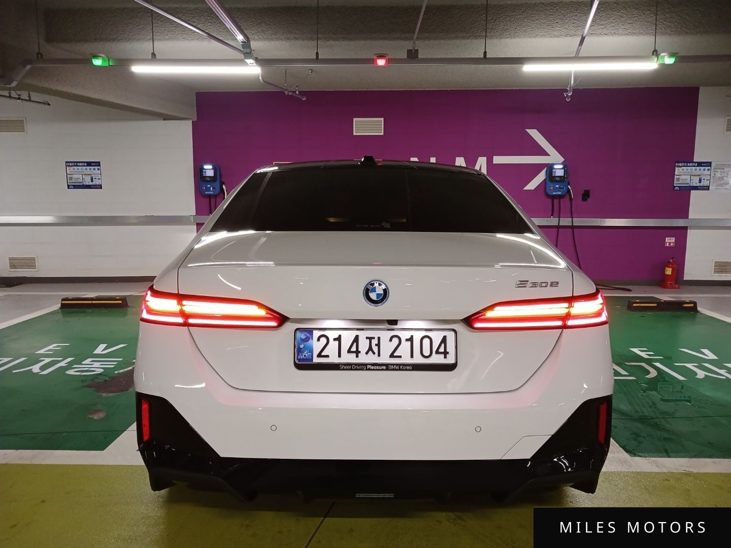BMW 5 Series (G60) 2025 — миниатюра 6