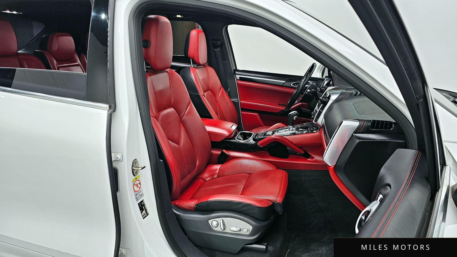 Porsche Cayenne 2016 — миниатюра 10