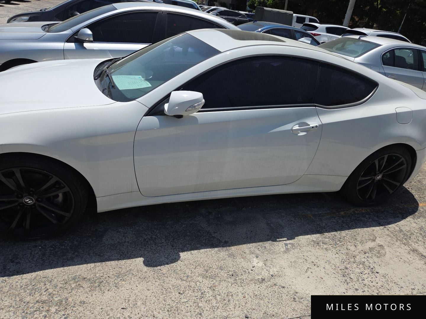 Hyundai Genesis 2011 — миниатюра 11