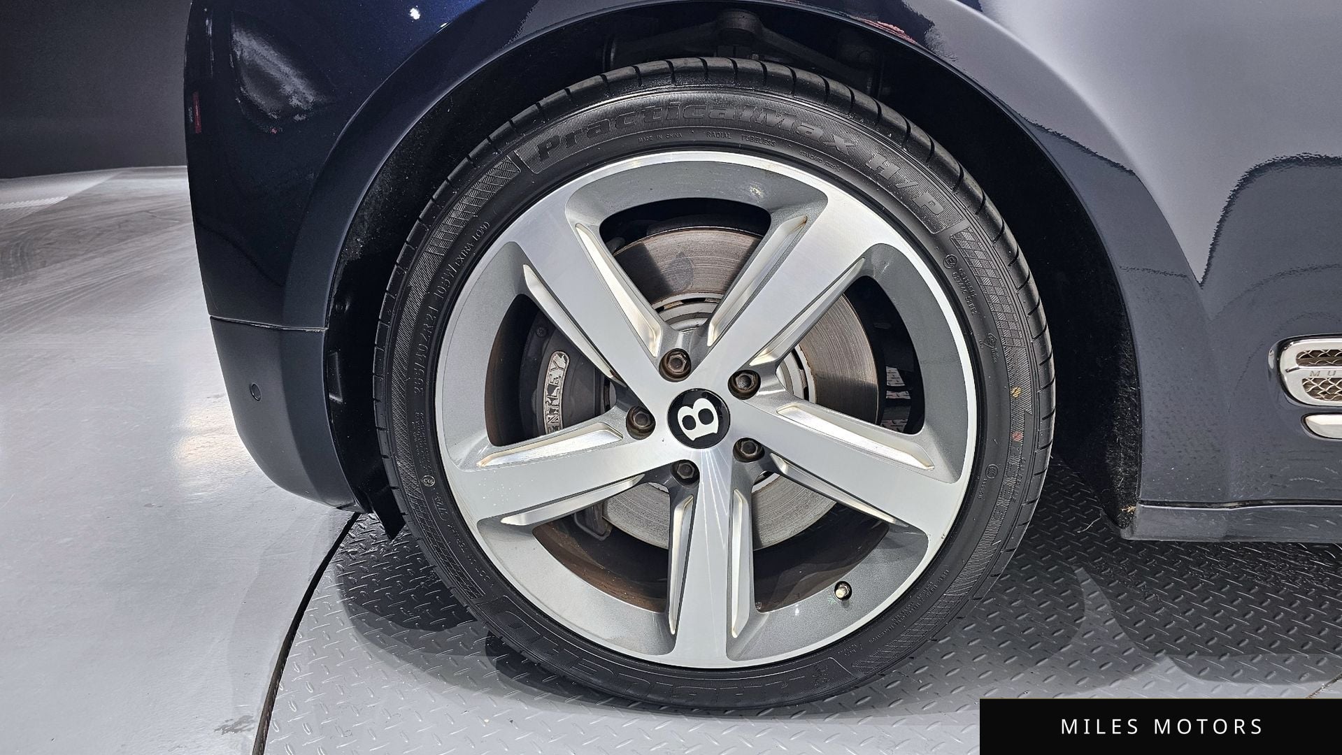 Bentley 뮬산 2013 — миниатюра 5