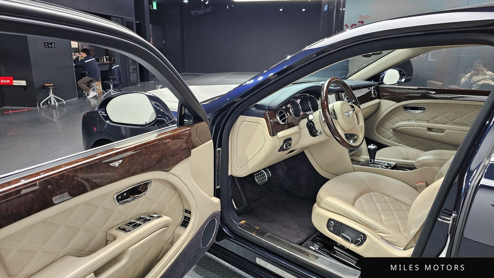 Bentley 뮬산 2013 — миниатюра 11