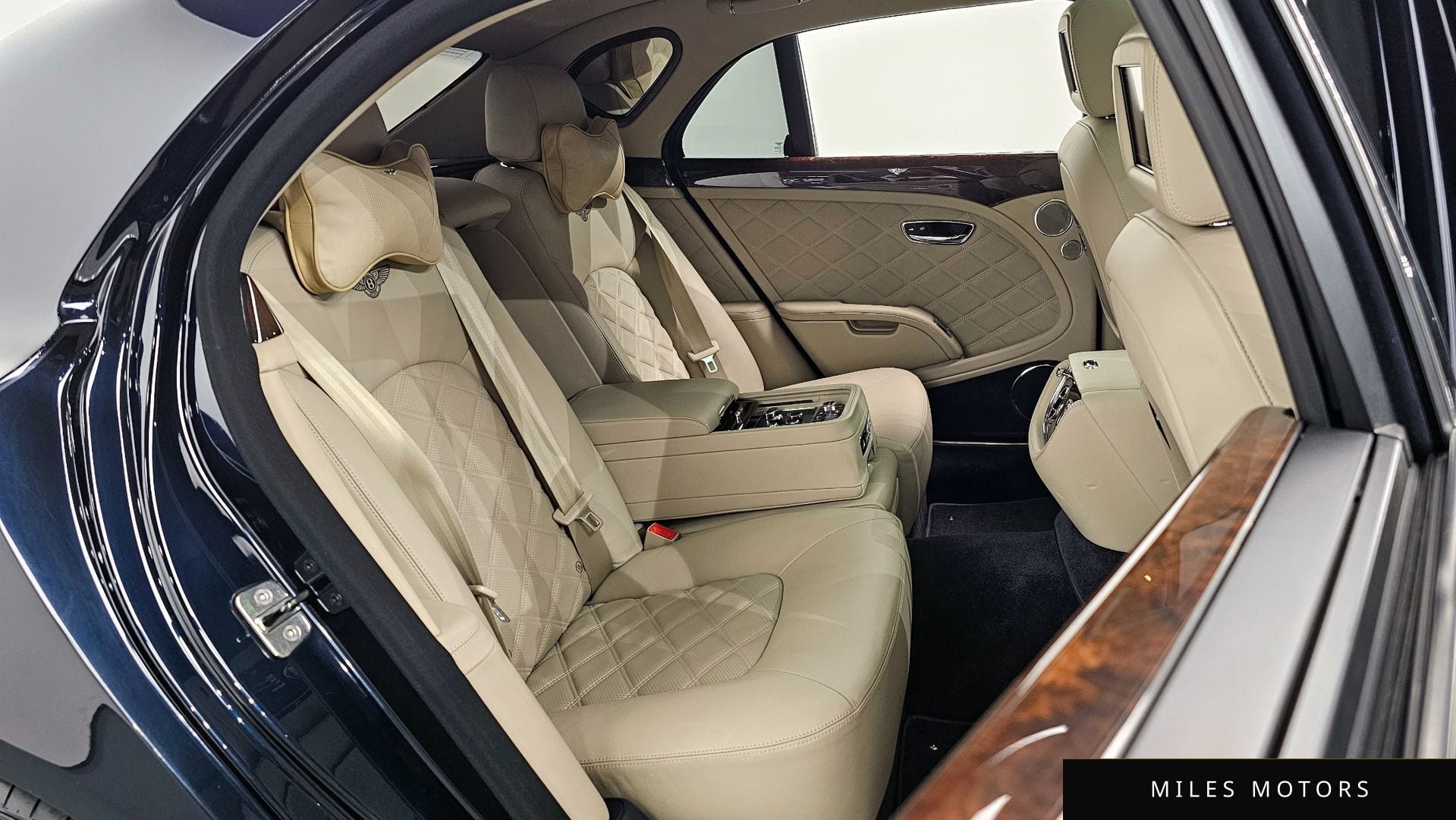 Bentley 뮬산 2013 — миниатюра 12