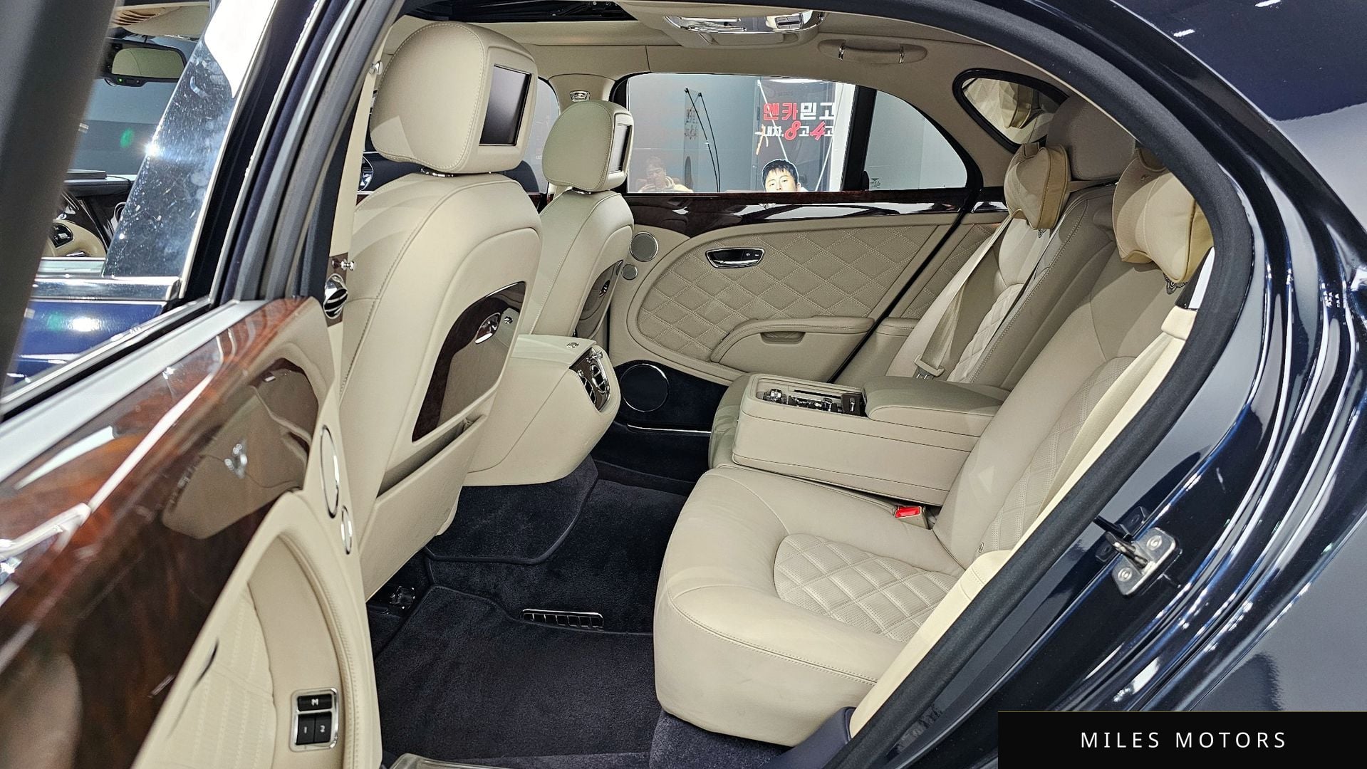 Bentley 뮬산 2013 — миниатюра 13