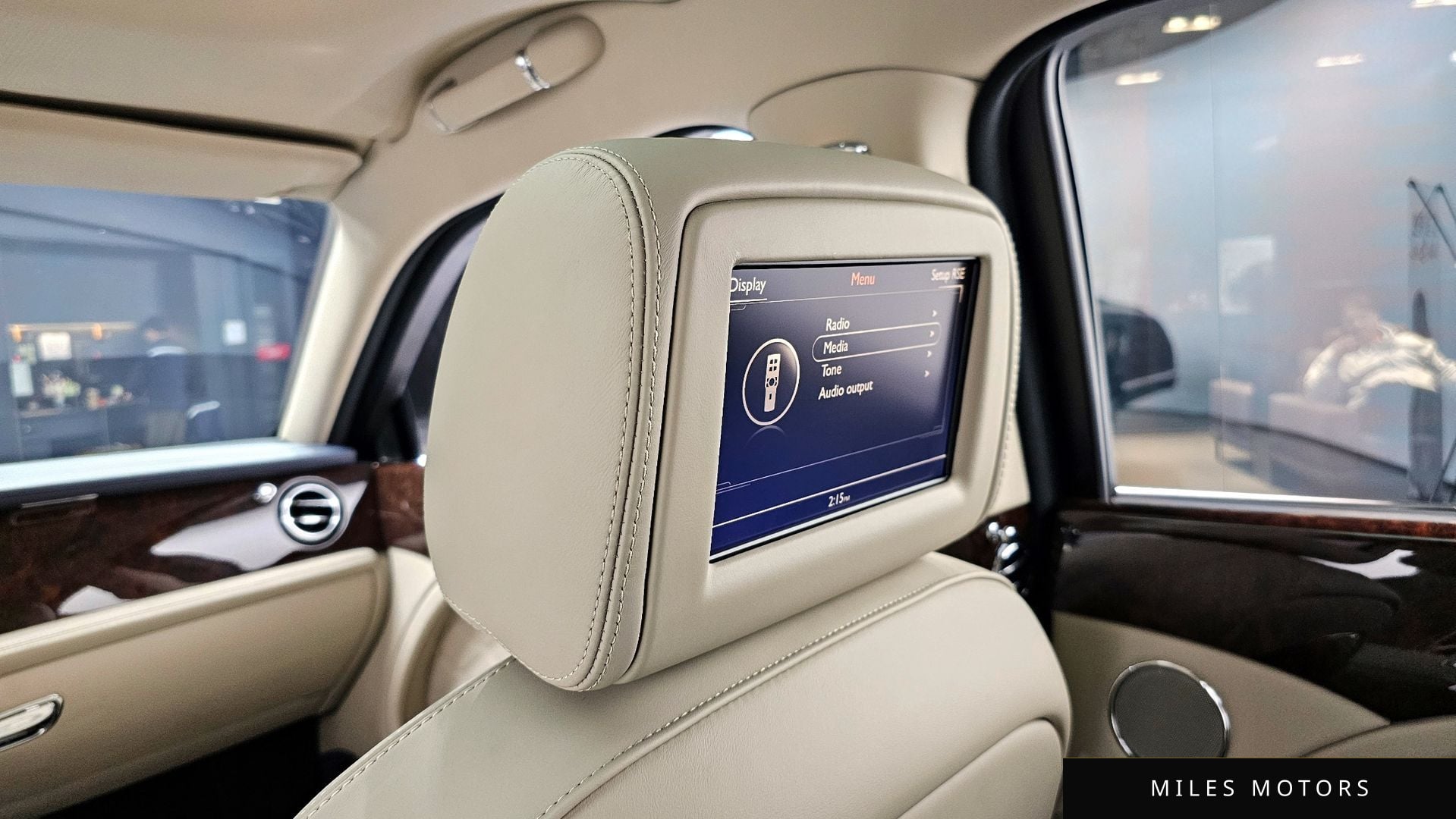 Bentley 뮬산 2013 — миниатюра 16