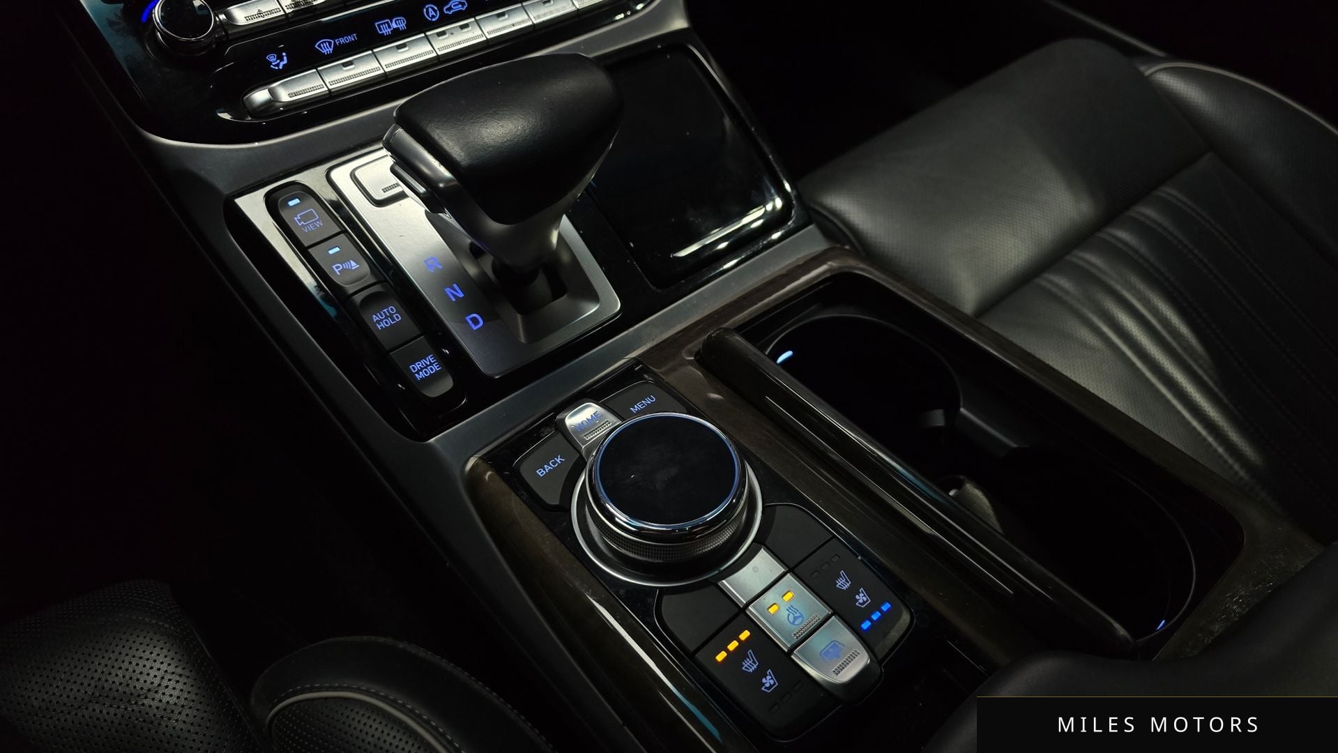 Genesis EQ900 2016 — миниатюра 9