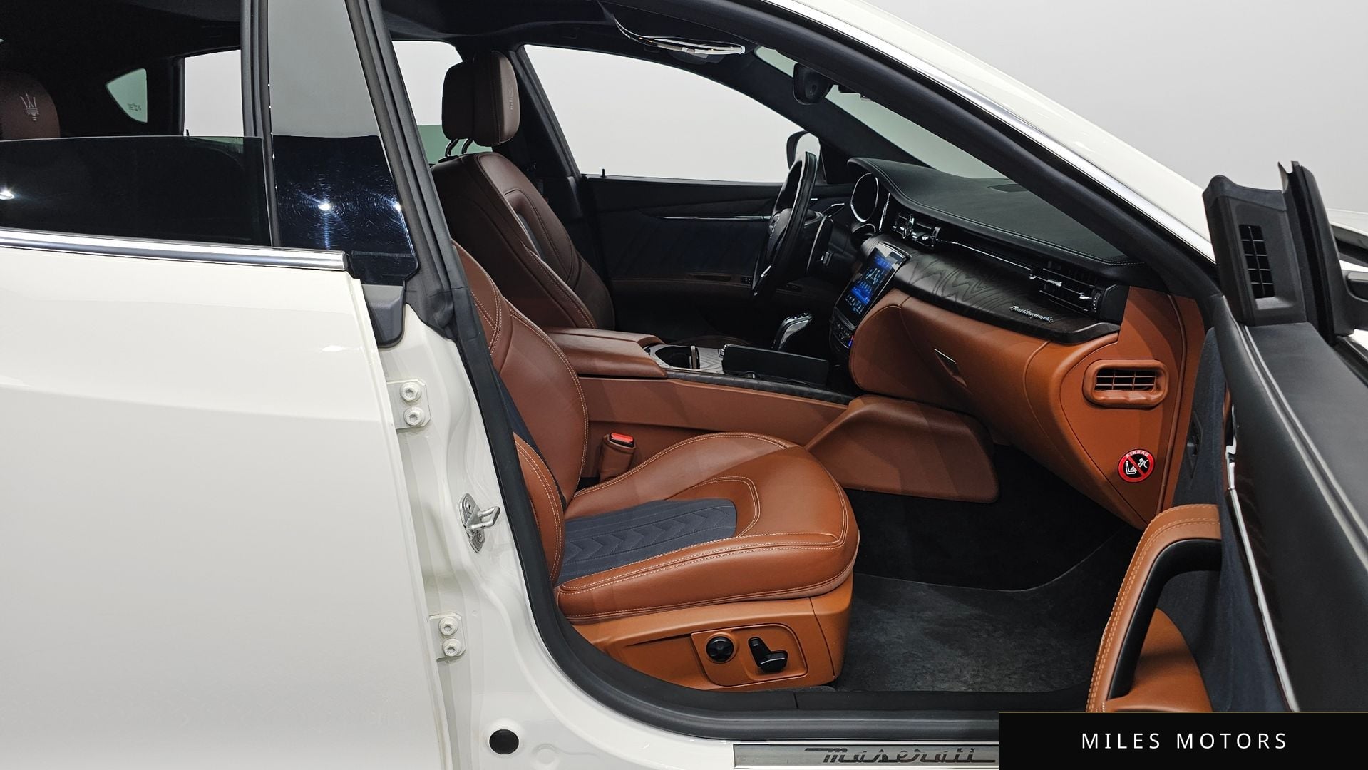 Maserati Quattroporte 2019 — миниатюра 11
