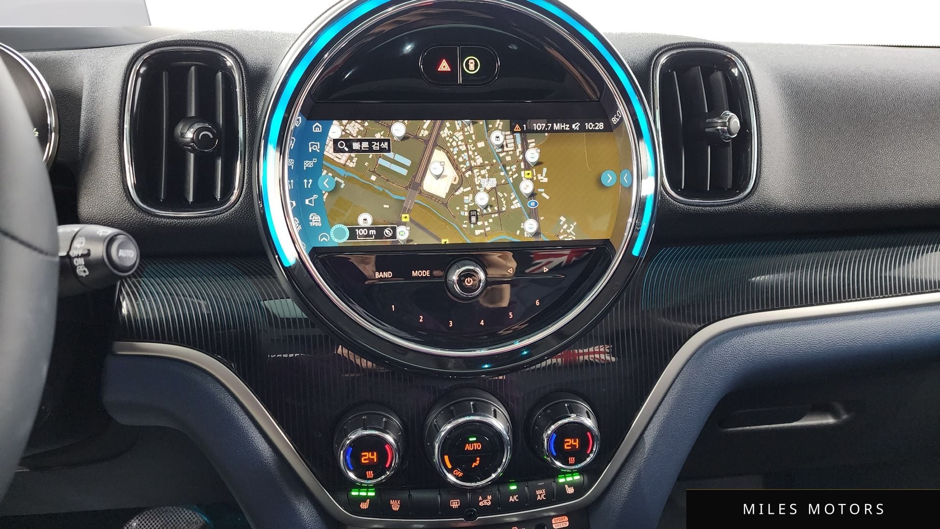 MINI 쿠퍼 S 컨트리맨 2023 — миниатюра 15