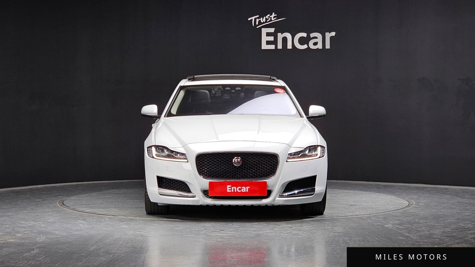 Jaguar XF (X260) 2017 — миниатюра 3