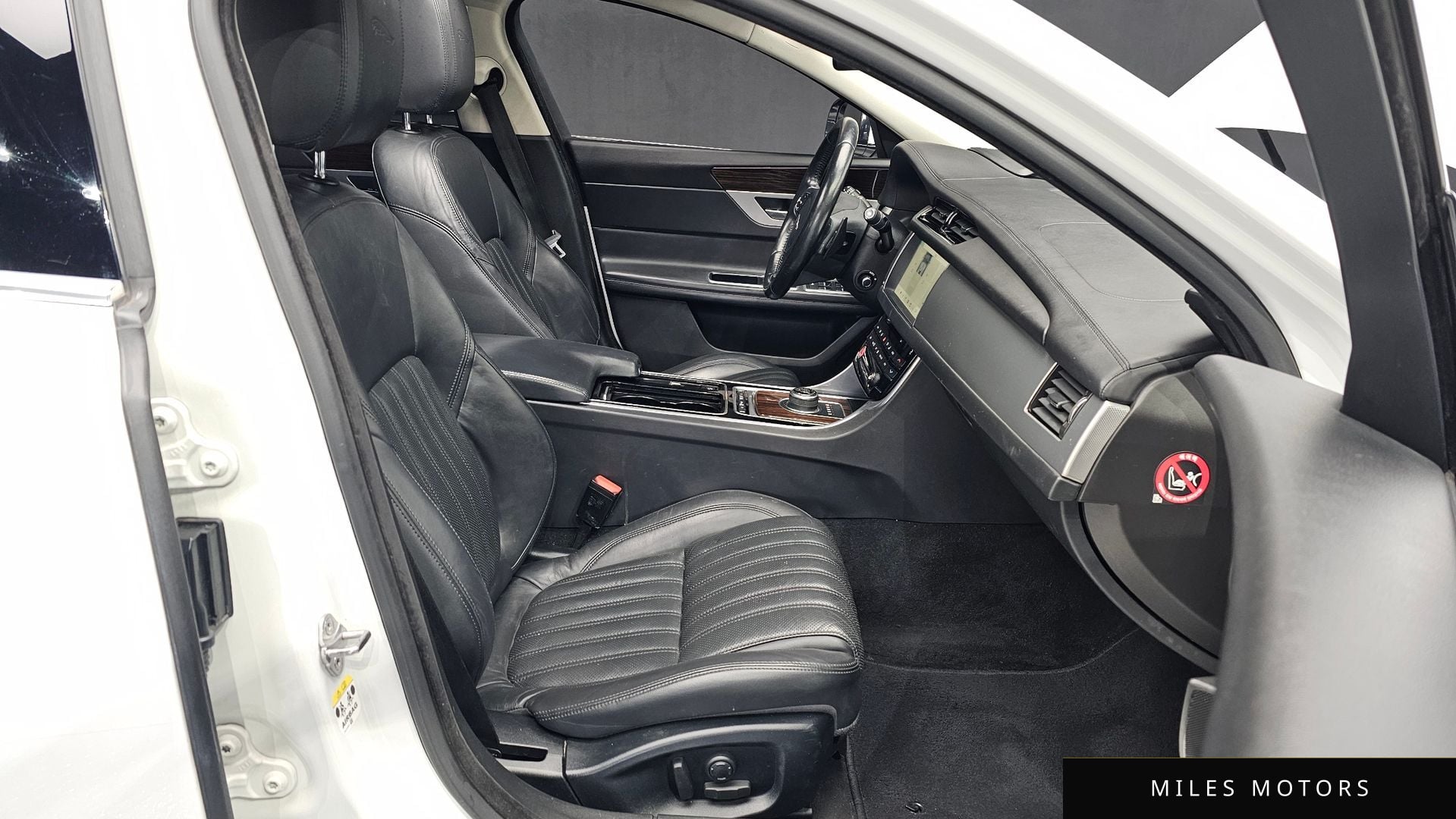 Jaguar XF (X260) 2017 — миниатюра 10