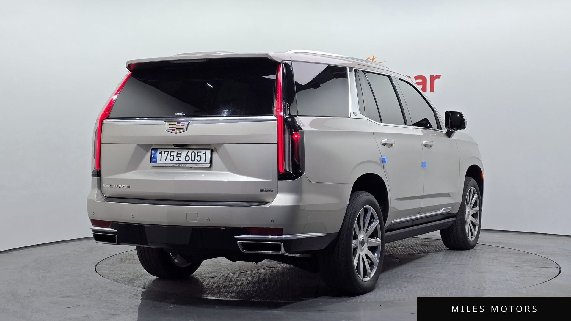 Cadillac Escalade 2022 — миниатюра 2