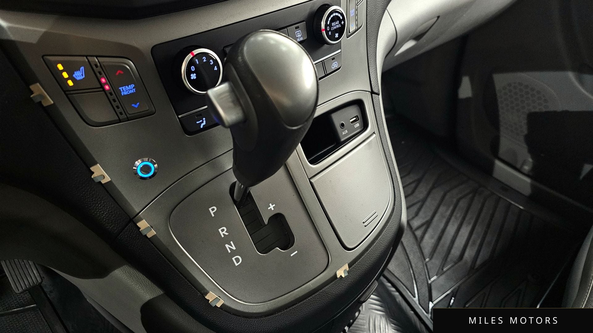 Hyundai Starex 2021 — миниатюра 9