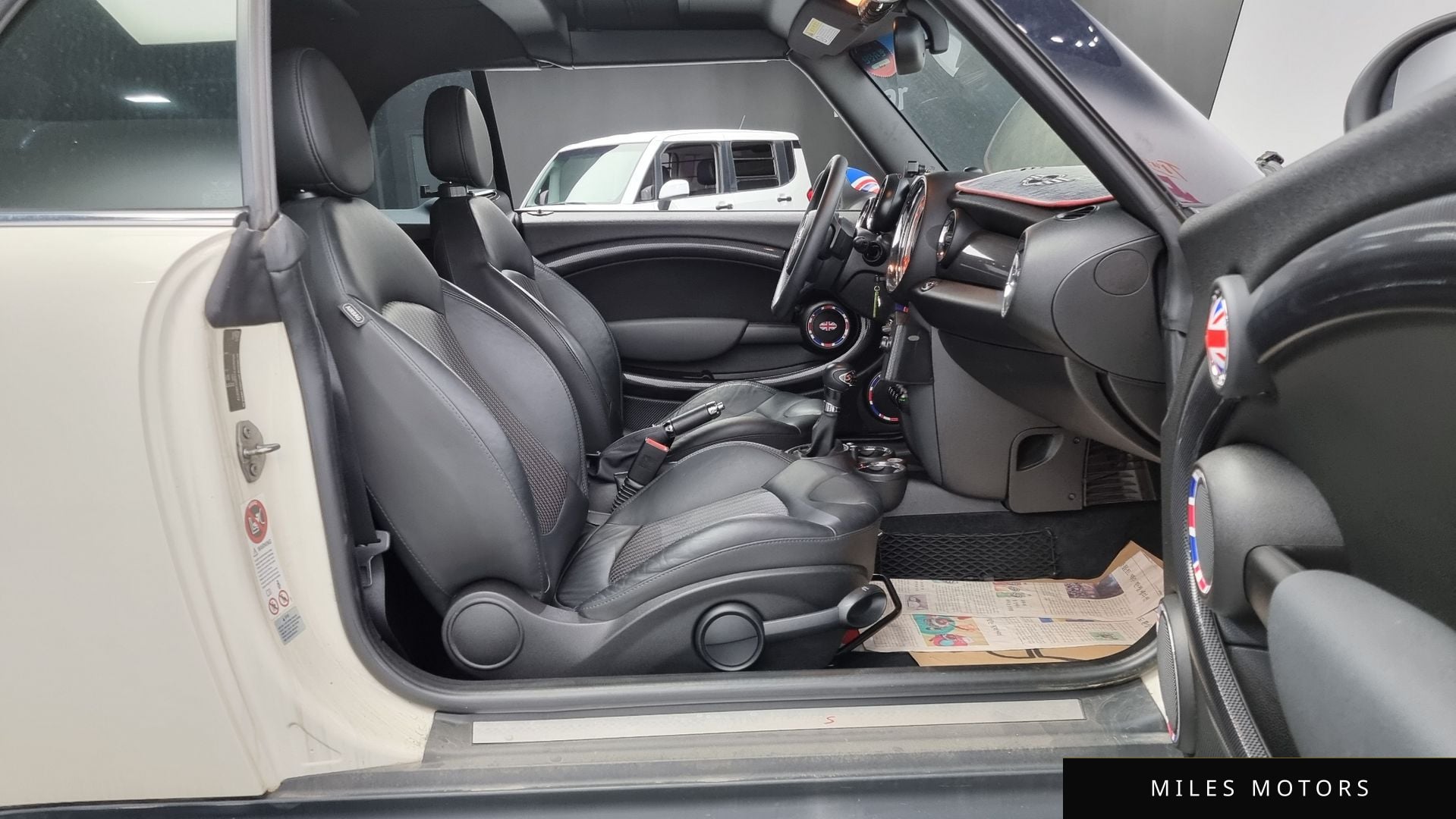 MINI Cooper Convertible 2013 — миниатюра 10