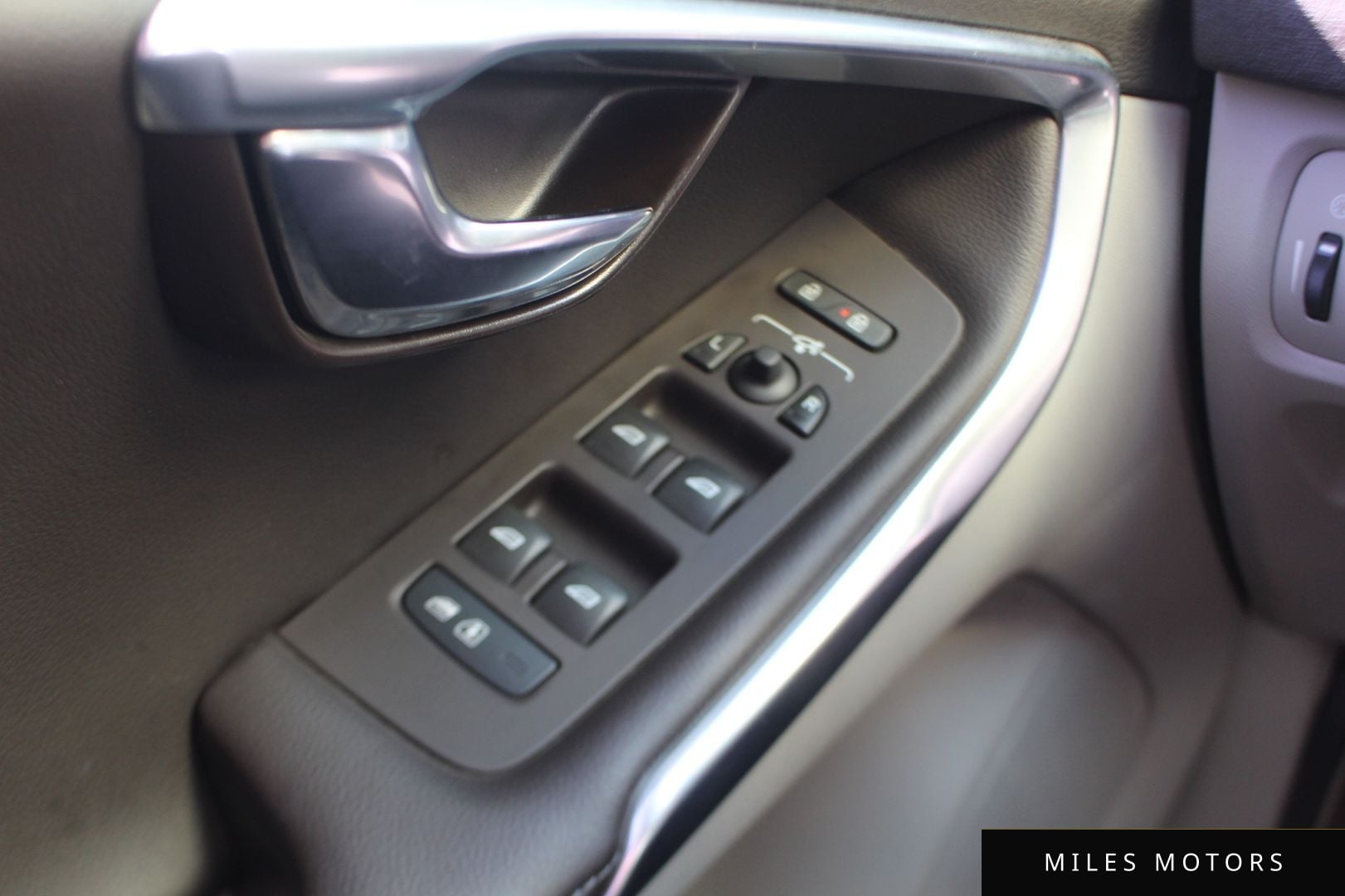 Volvo V40 2015 — миниатюра 7