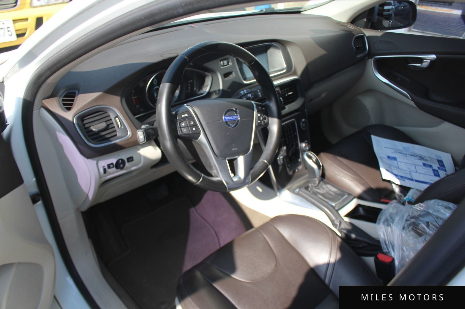 Volvo V40 2015 — миниатюра 10