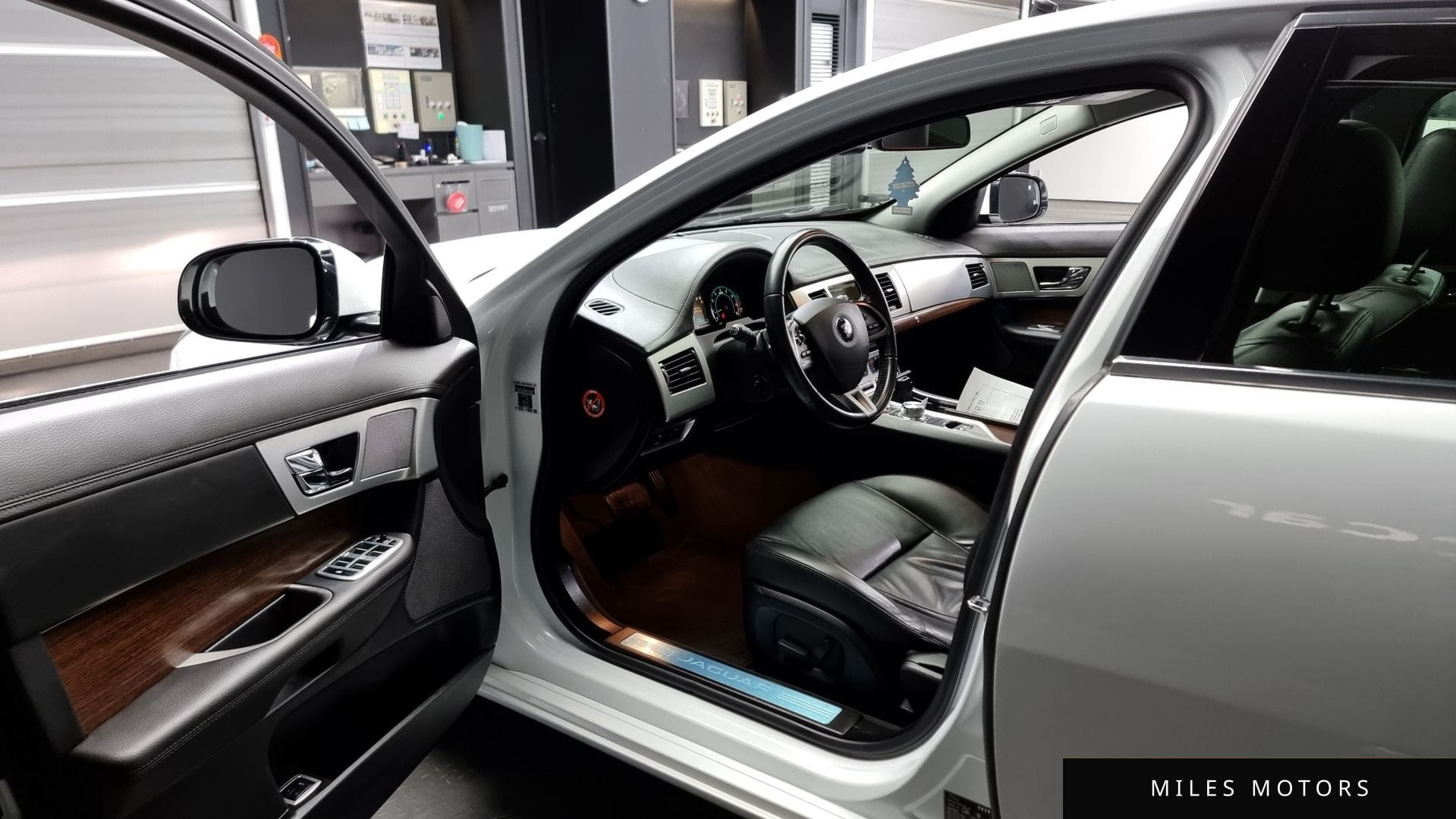Jaguar New XF 2014 — миниатюра 10