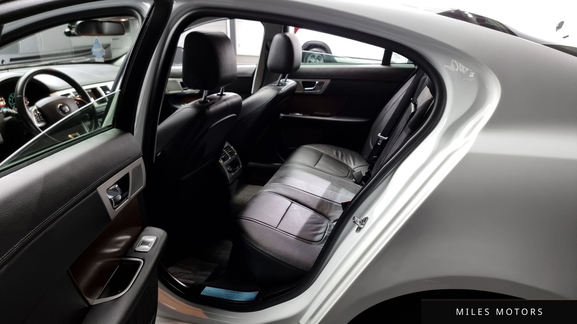 Jaguar New XF 2014 — миниатюра 11