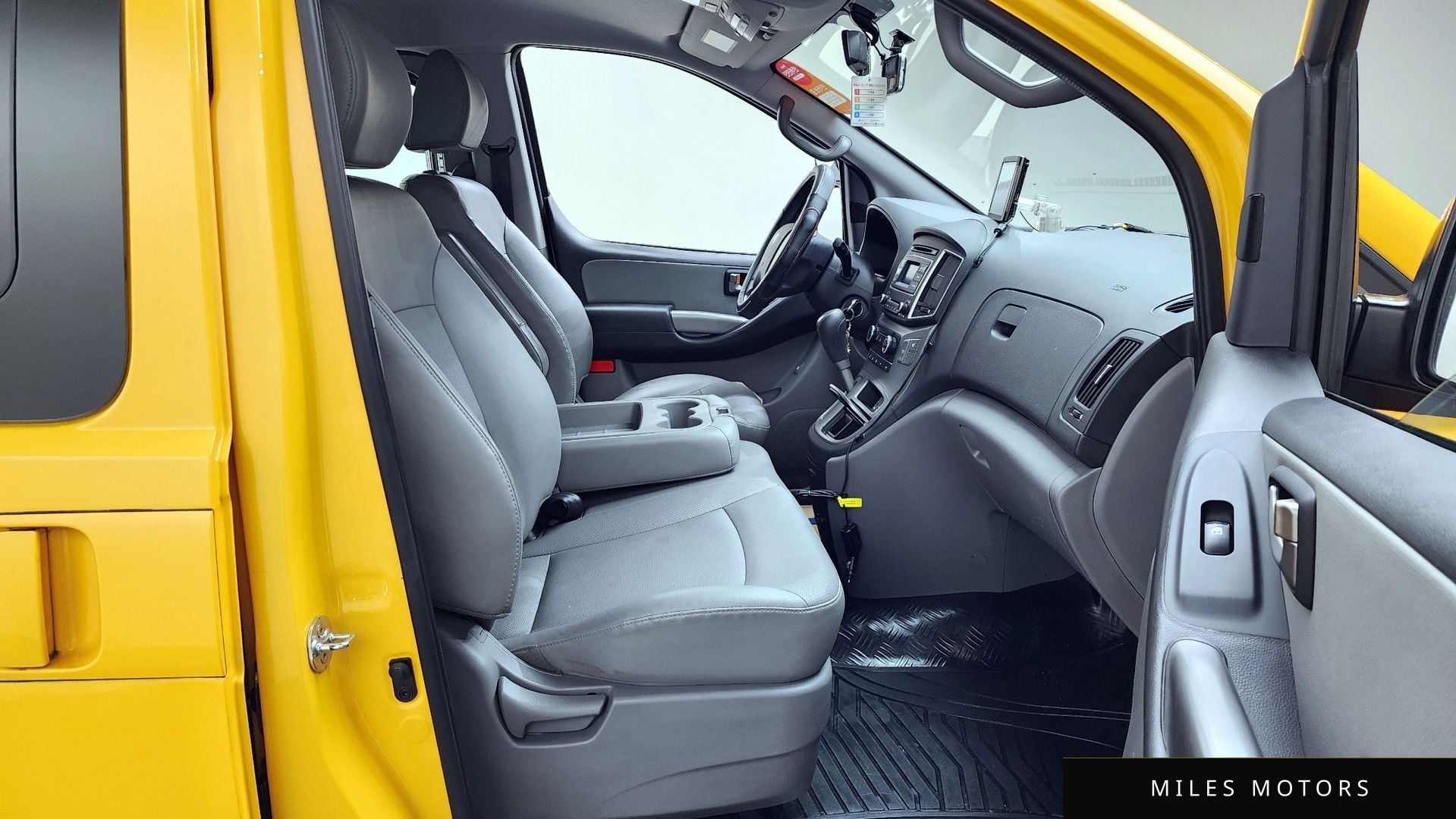 Hyundai Starex 2019 — миниатюра 10
