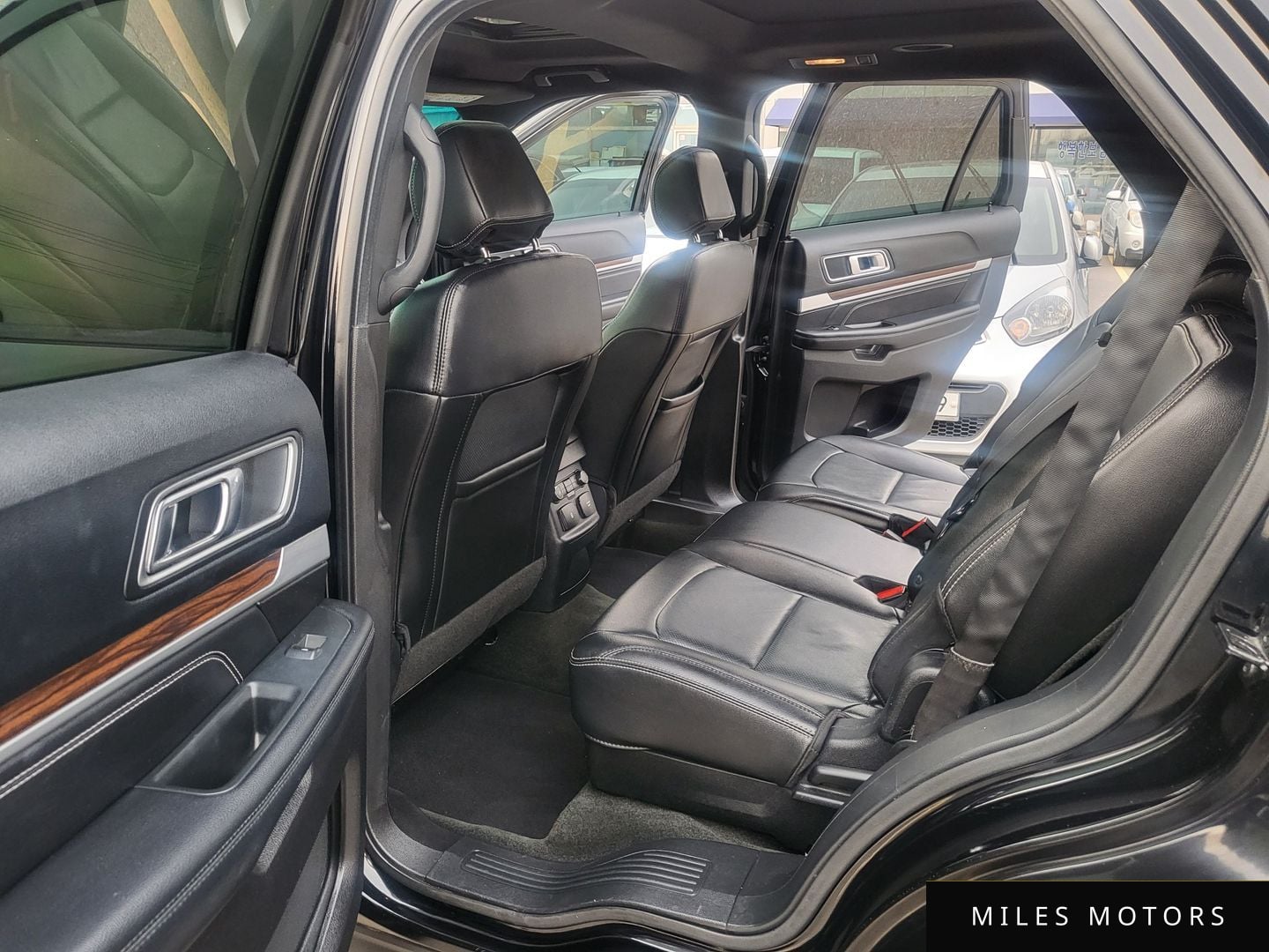 Ford Explorer 2016 — миниатюра 9