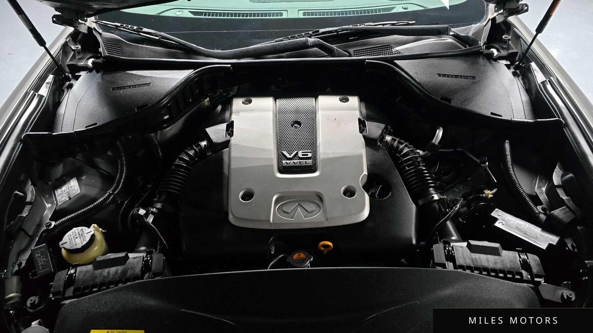 Infiniti M37 2011 — миниатюра 6