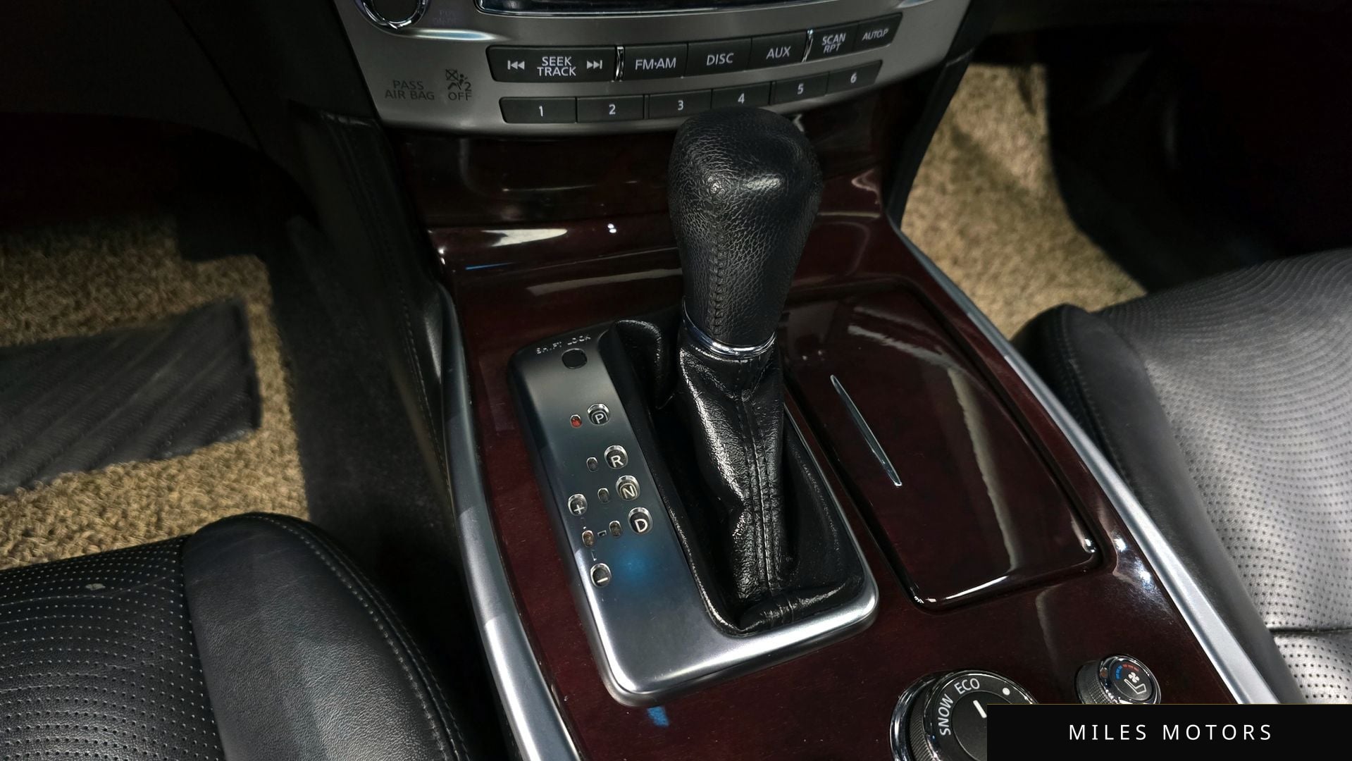 Infiniti M37 2011 — миниатюра 9