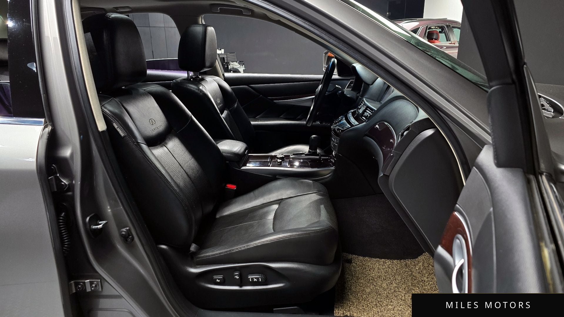 Infiniti M37 2011 — миниатюра 10