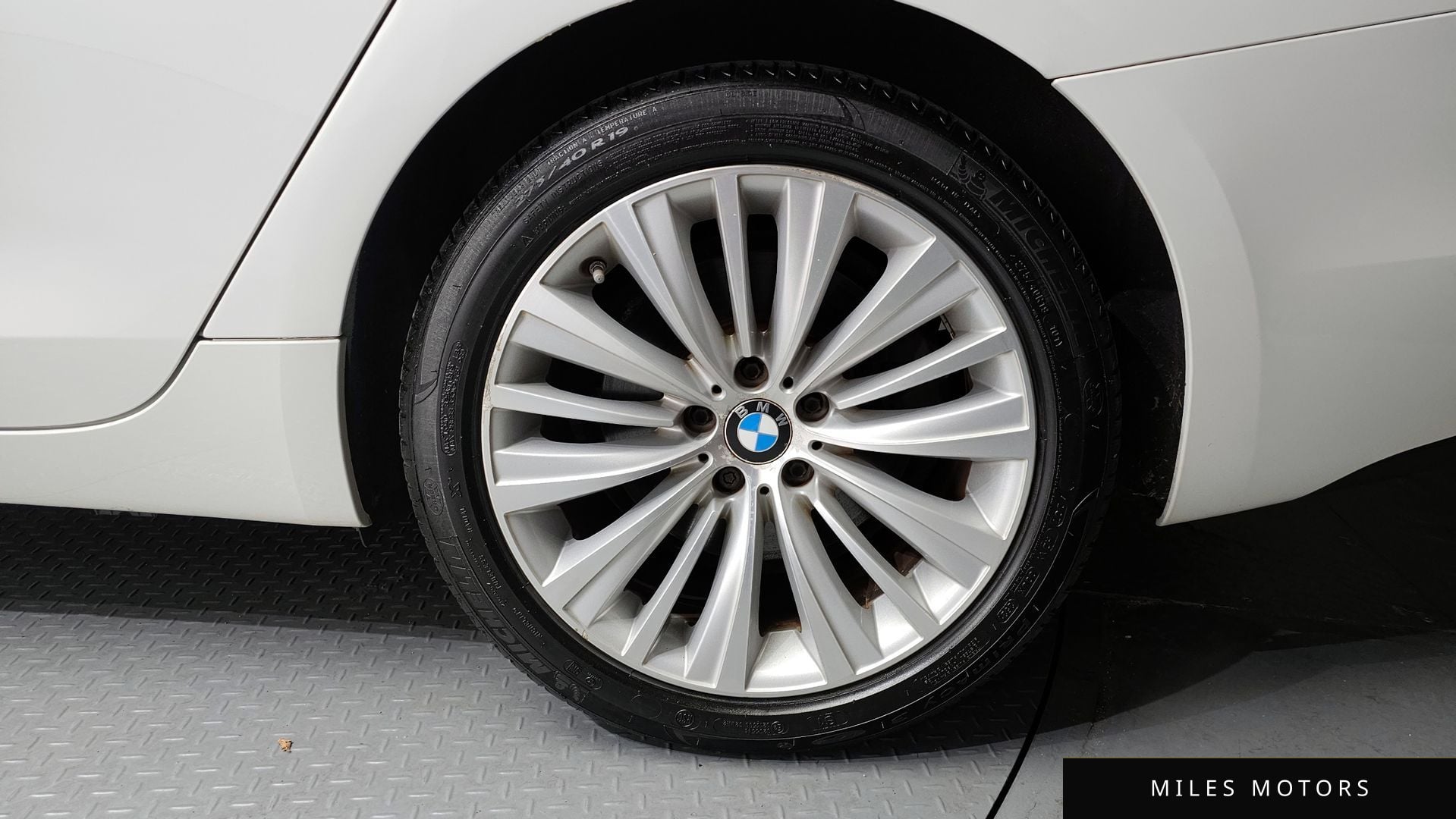 BMW 5 Series GT (F07) 2014 — миниатюра 5