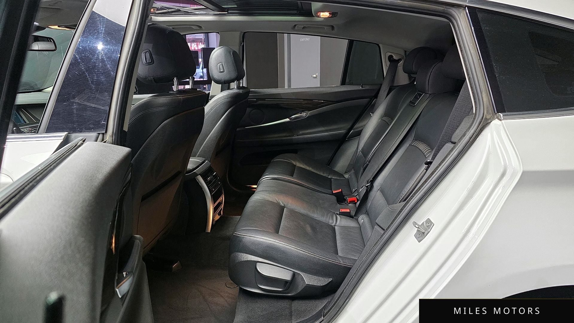BMW 5 Series GT (F07) 2014 — миниатюра 12