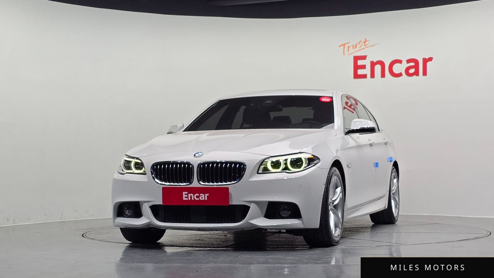 BMW 5 Series (F10) 2016 — миниатюра 3
