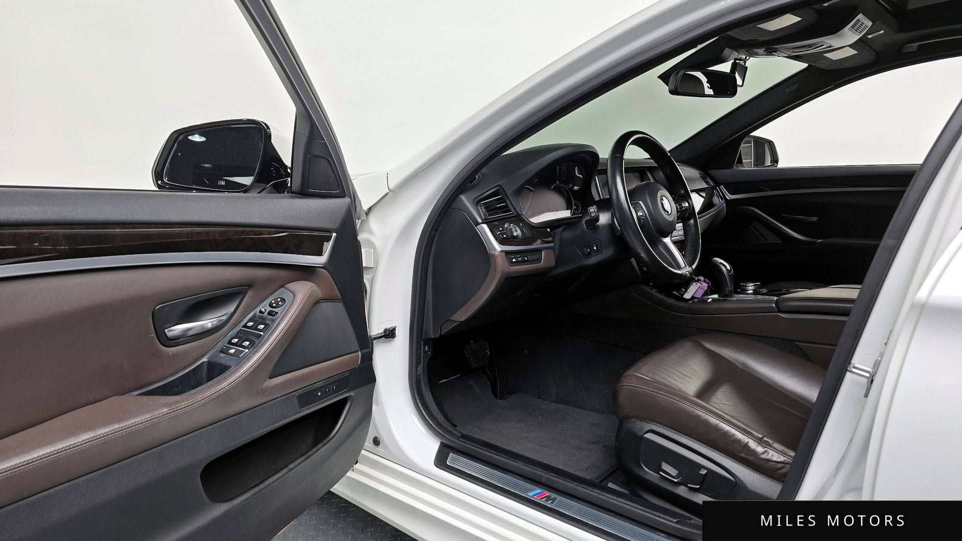 BMW 5 Series (F10) 2016 — миниатюра 11