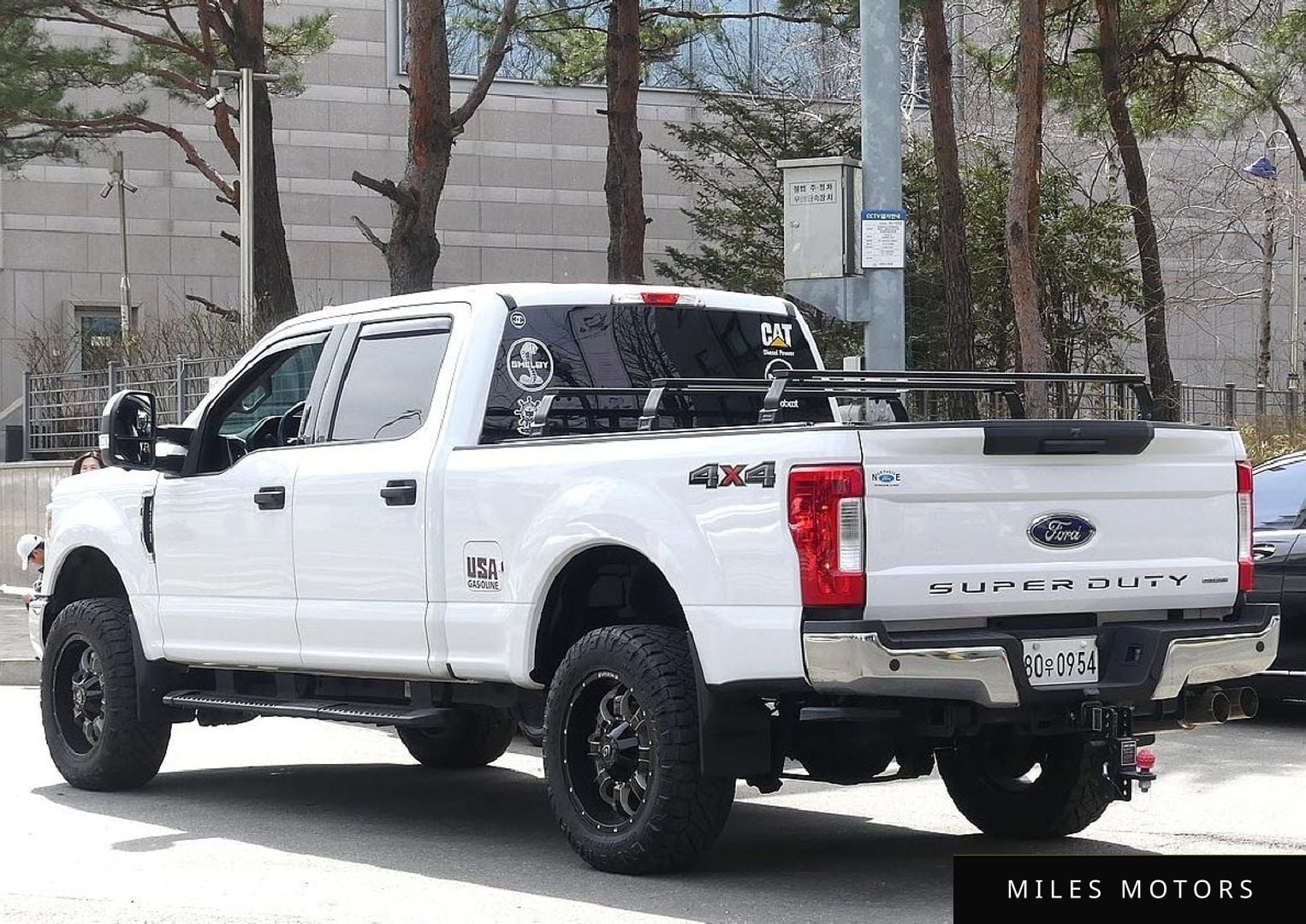 Ford F350 2017 — миниатюра 2