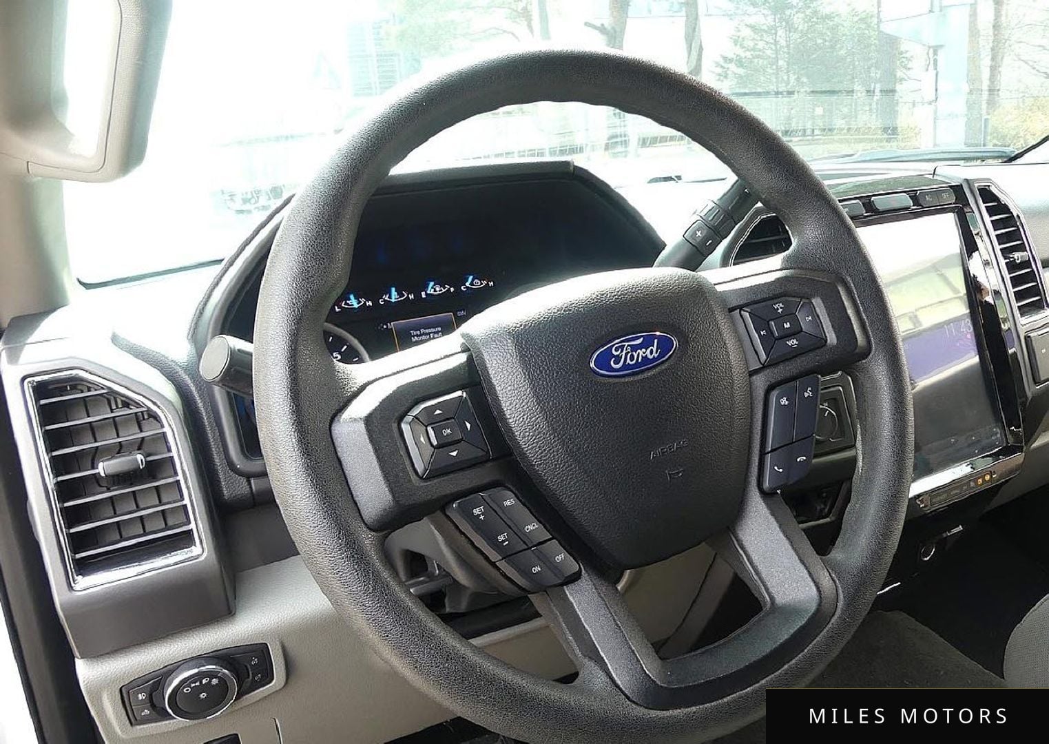 Ford F350 2017 — миниатюра 12