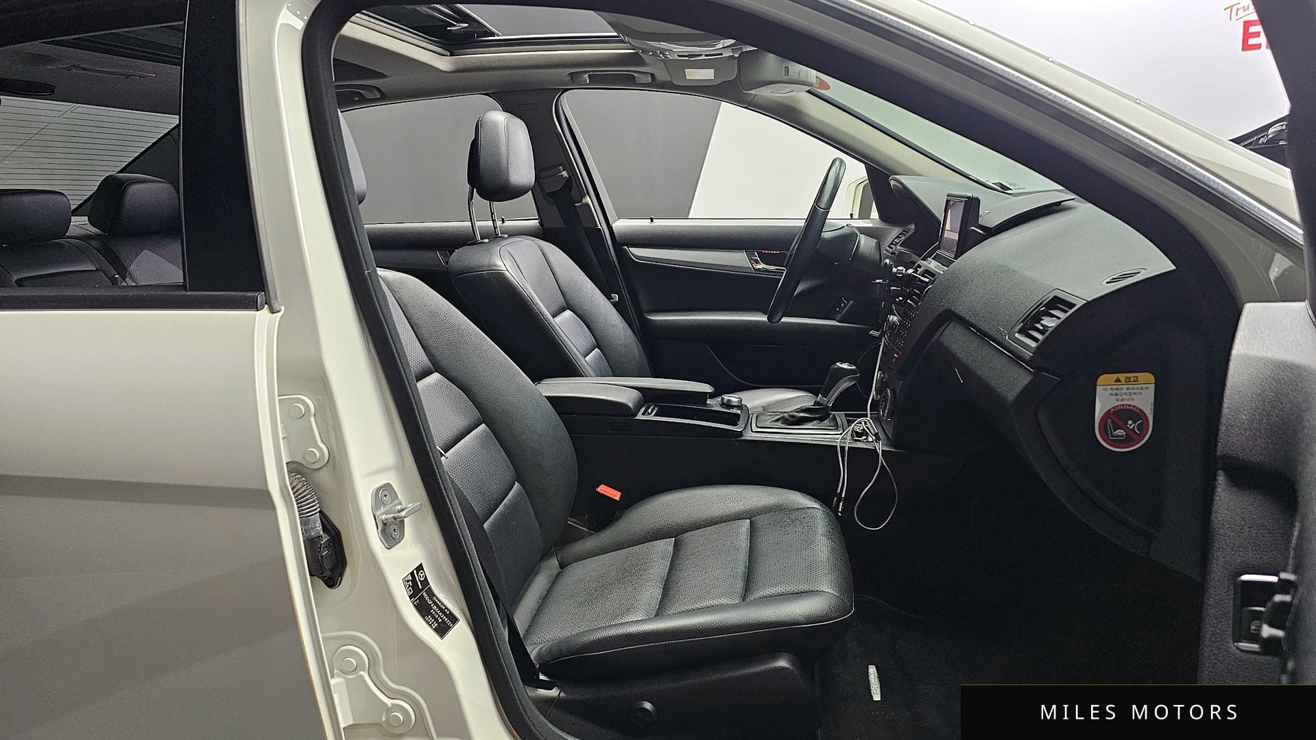 Mercedes-Benz C-Class W204 2010 — миниатюра 10