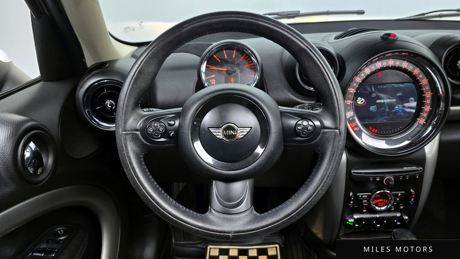 MINI 쿠퍼 D 컨트리맨 2015 — миниатюра 13