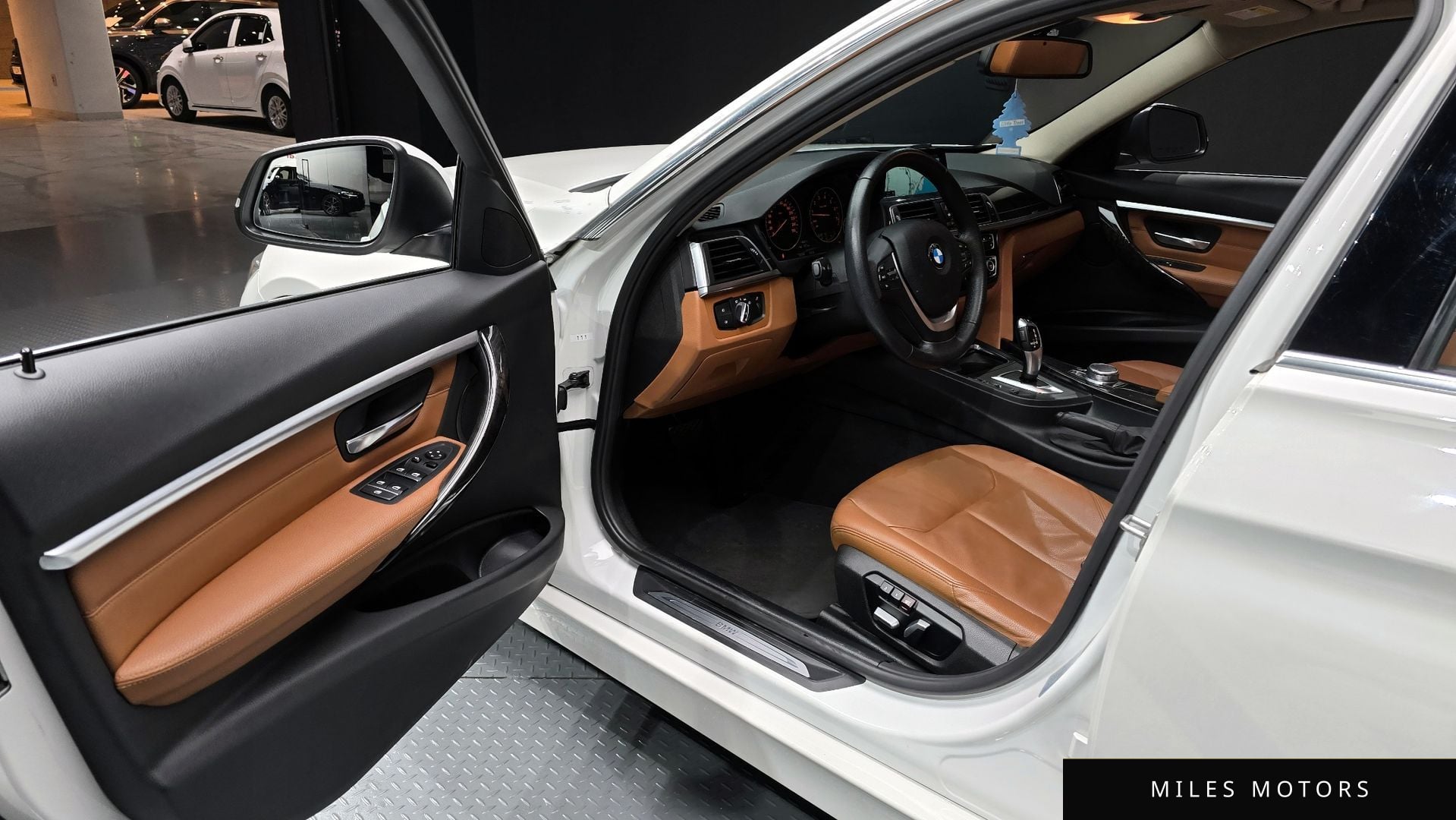 BMW 3 Series (F30) 2017 — миниатюра 10