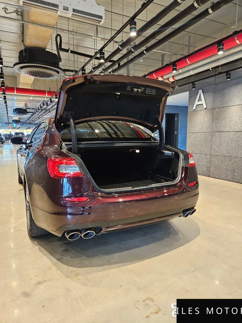 Maserati Quattroporte 2016 — миниатюра 7