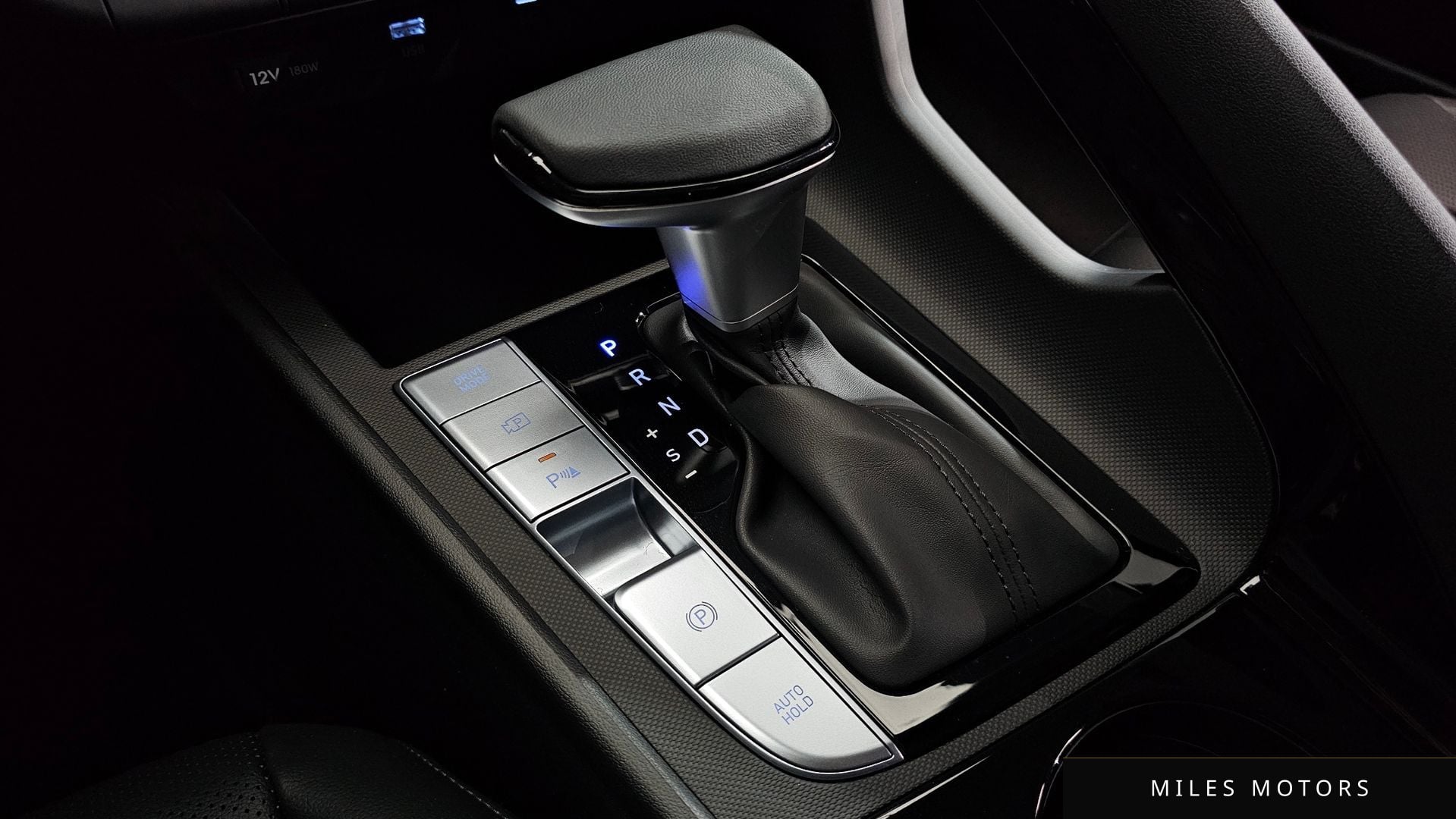 Hyundai AVANTE 2025 — миниатюра 9
