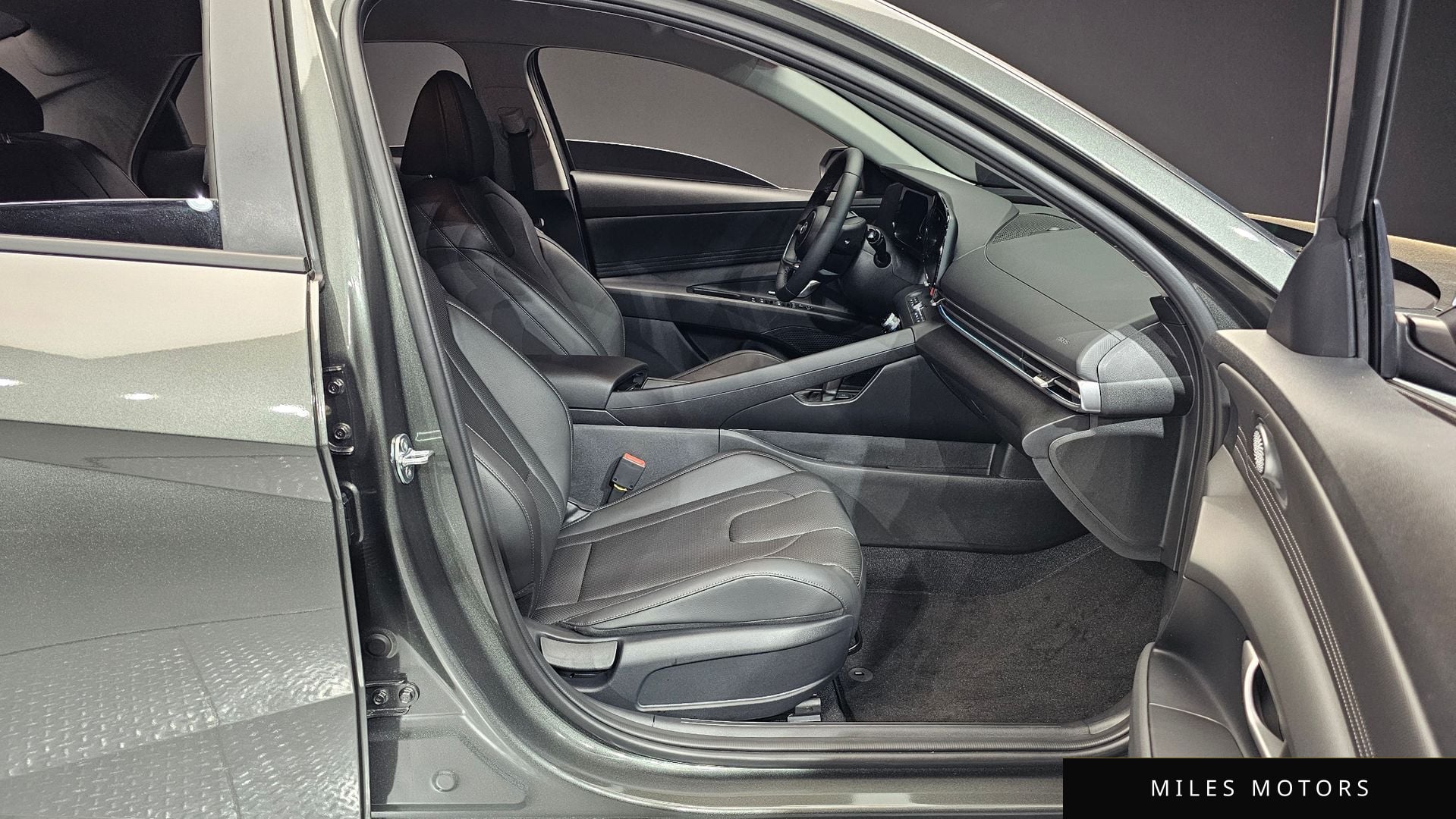 Hyundai AVANTE 2025 — миниатюра 10