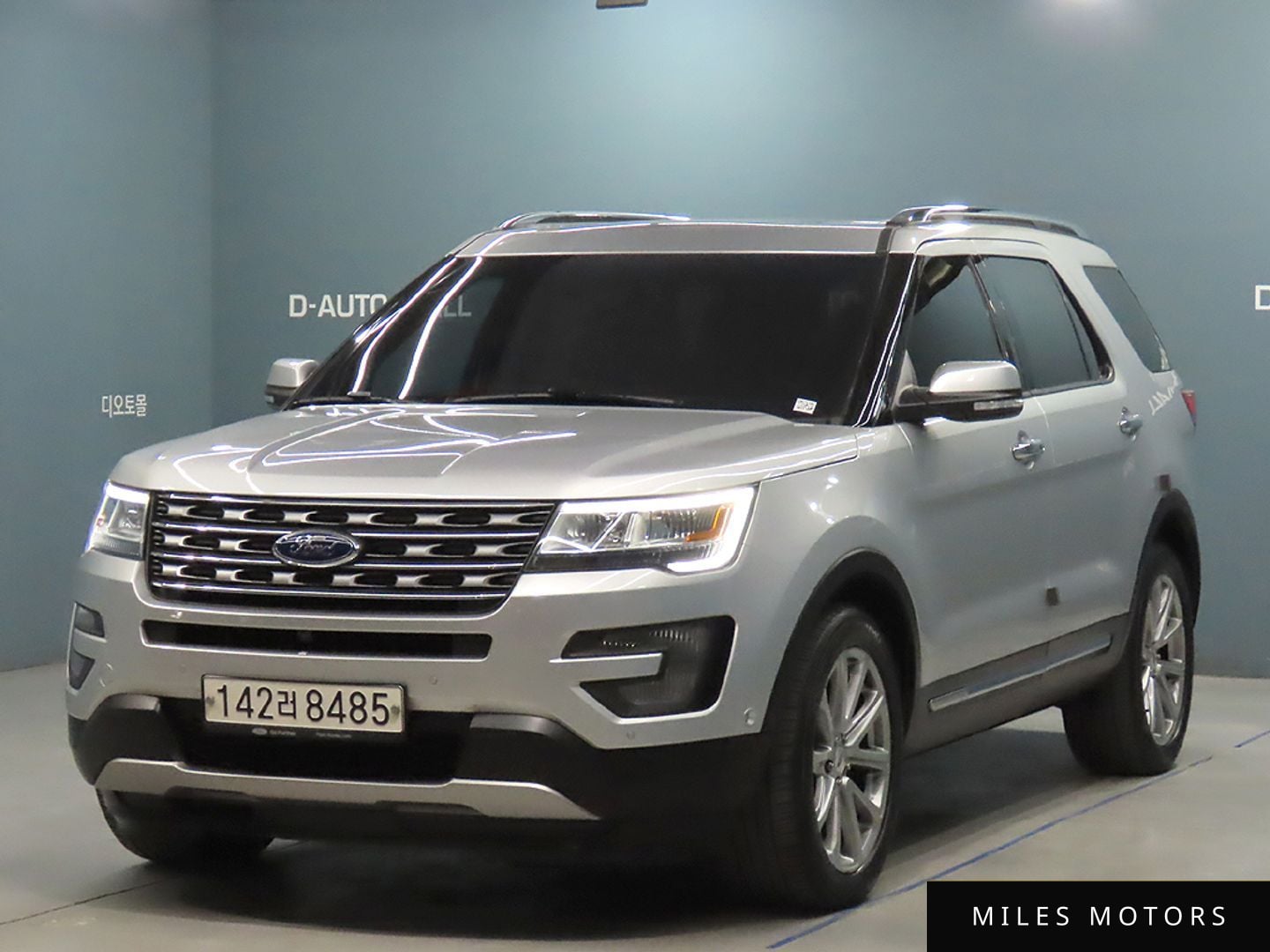 Ford Explorer 2017 — фото 1 из 12