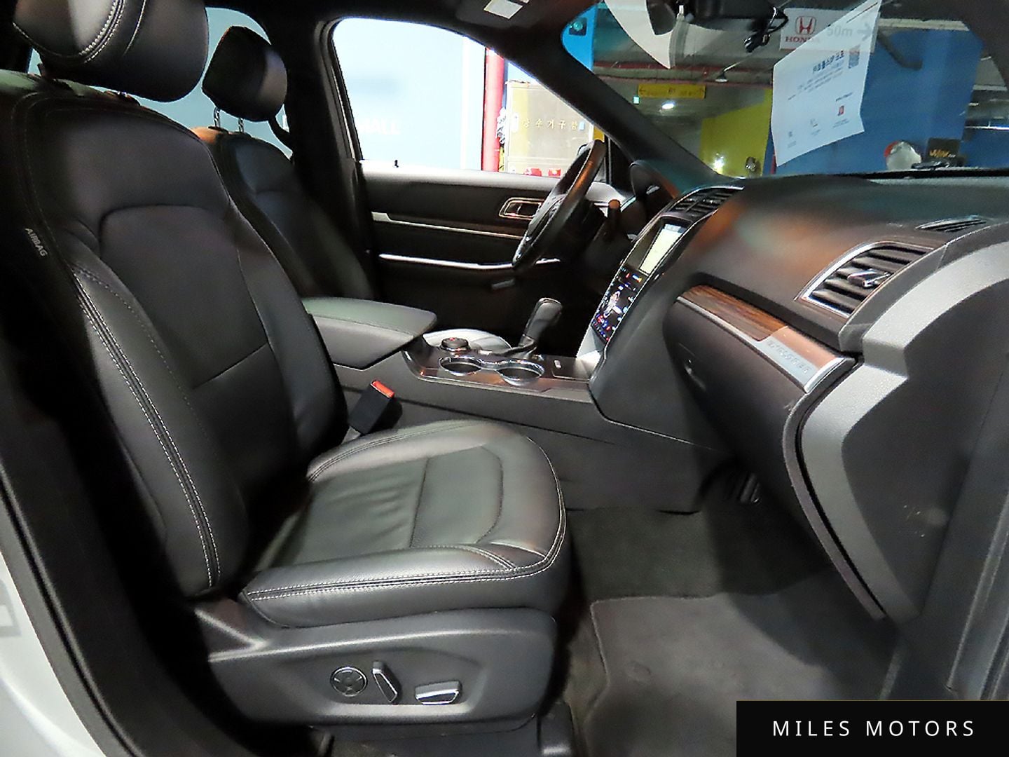 Ford Explorer 2017 — миниатюра 8