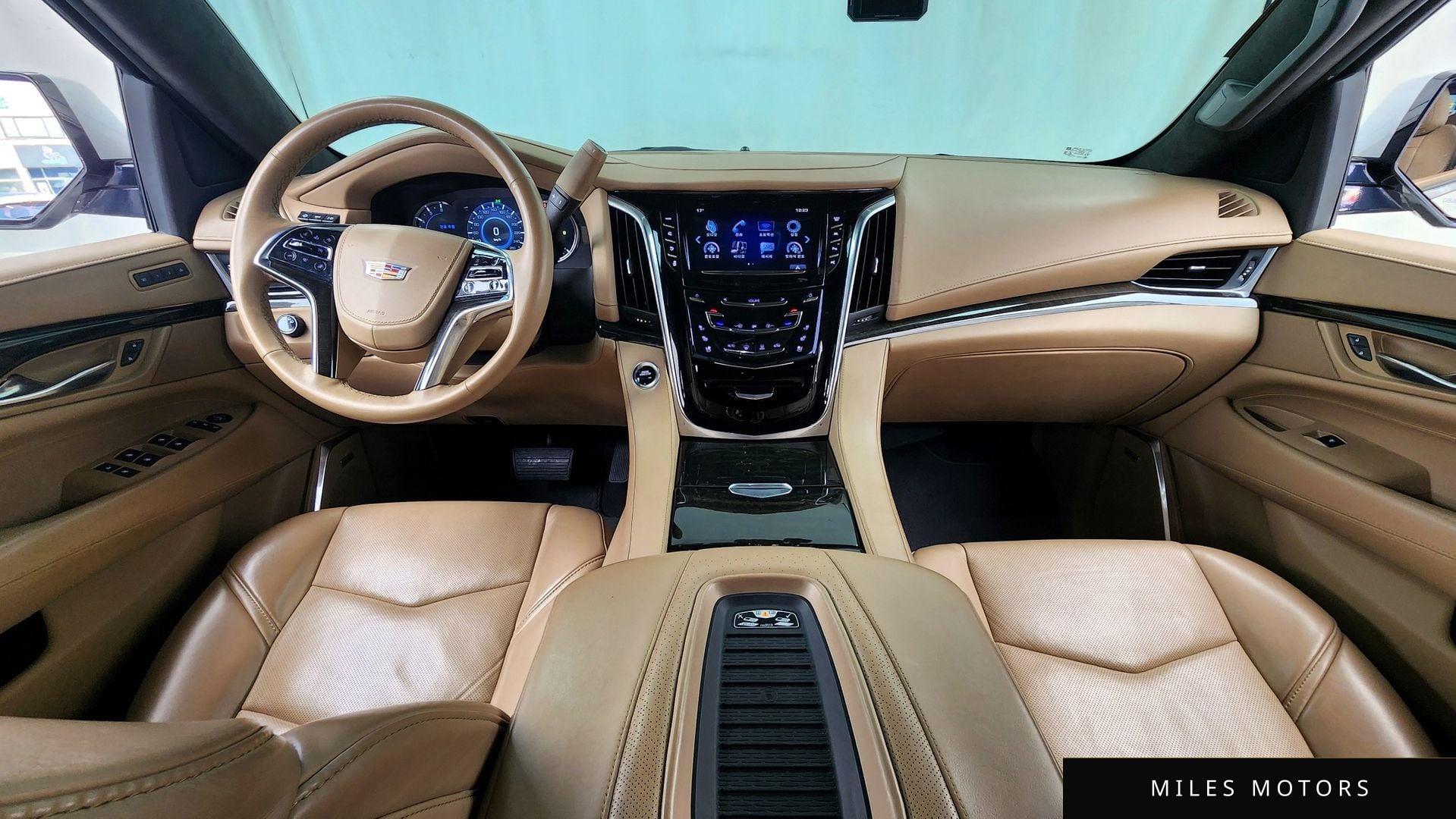 Cadillac Escalade 2020 — миниатюра 7