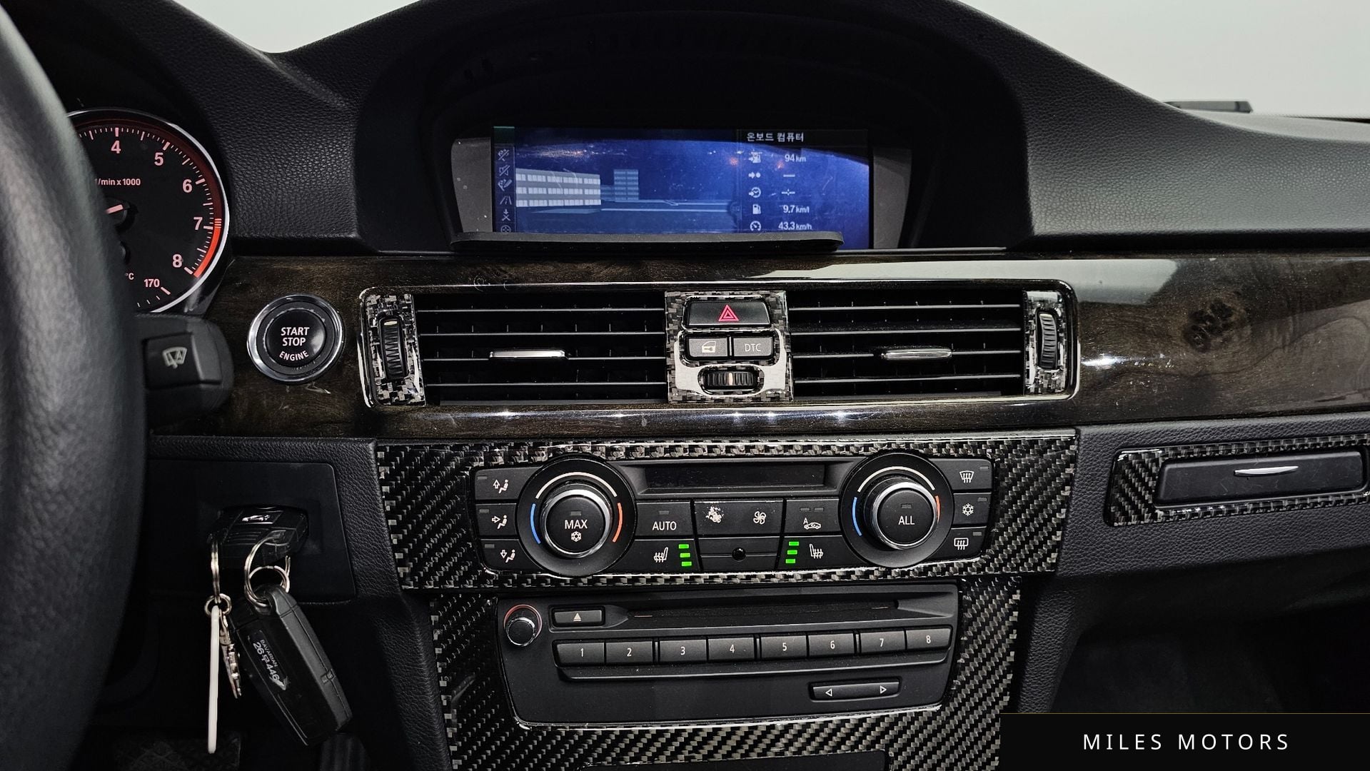BMW 3 Series (E90) 2010 — миниатюра 14