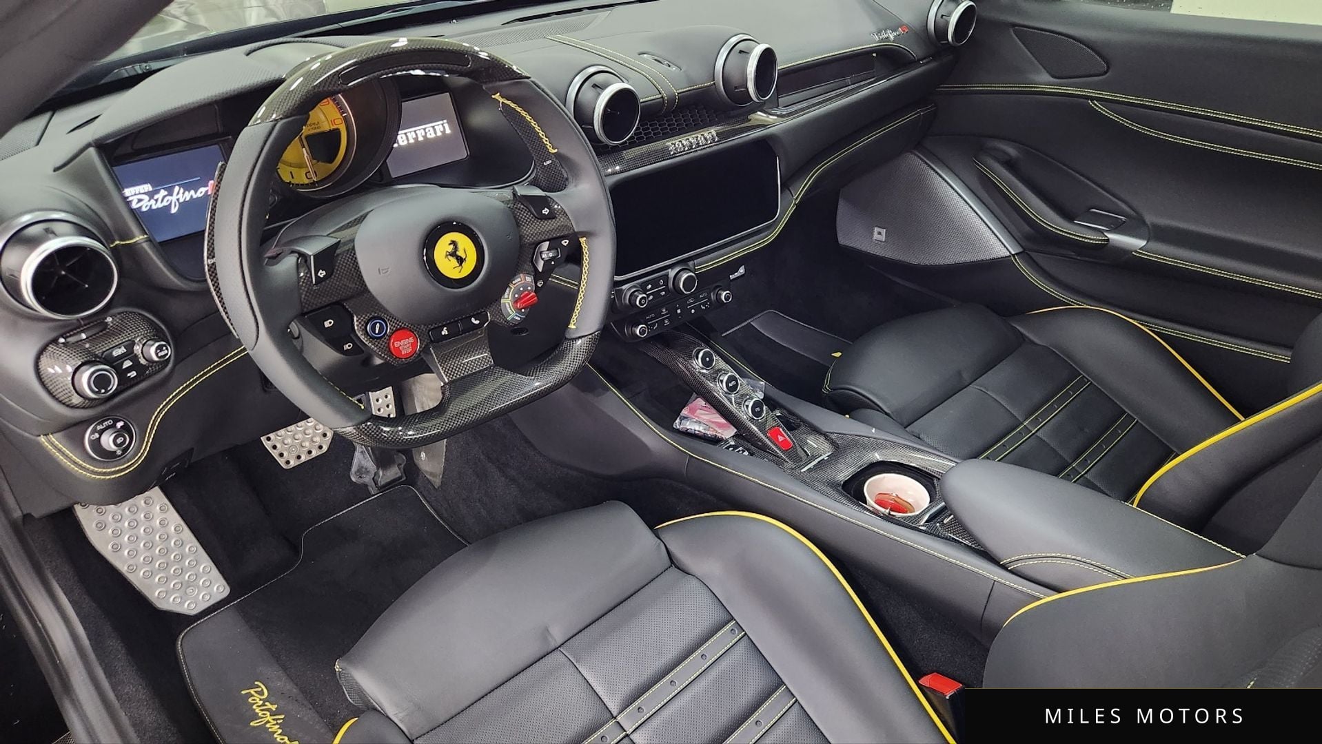 Ferrari 포르토피노 2023 — миниатюра 14