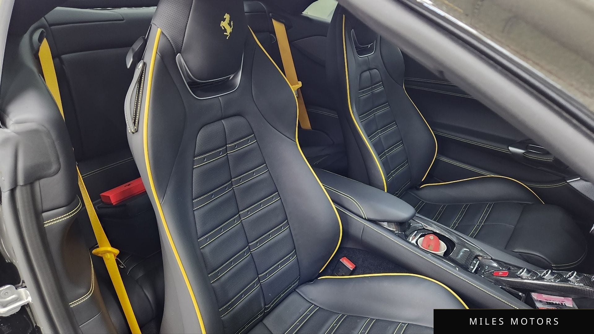 Ferrari 포르토피노 2023 — миниатюра 15
