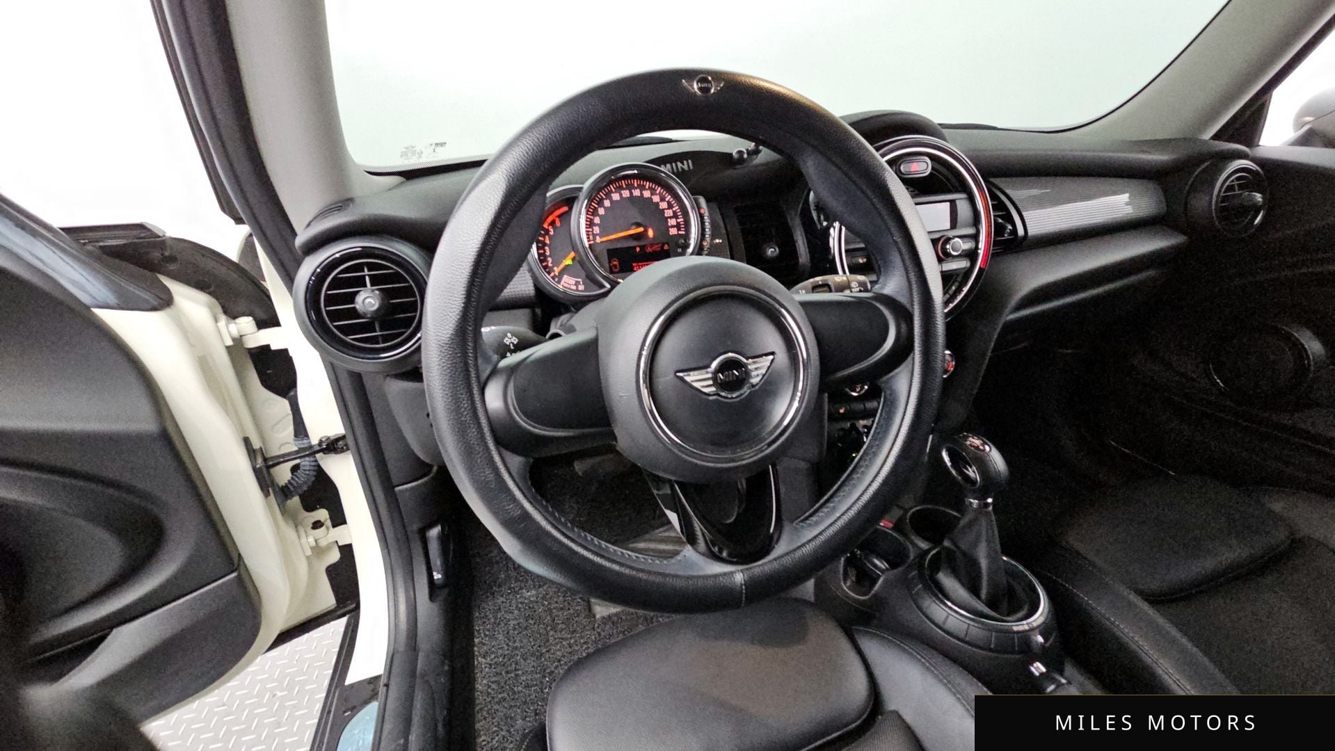 MINI Cooper D 2015 — миниатюра 13